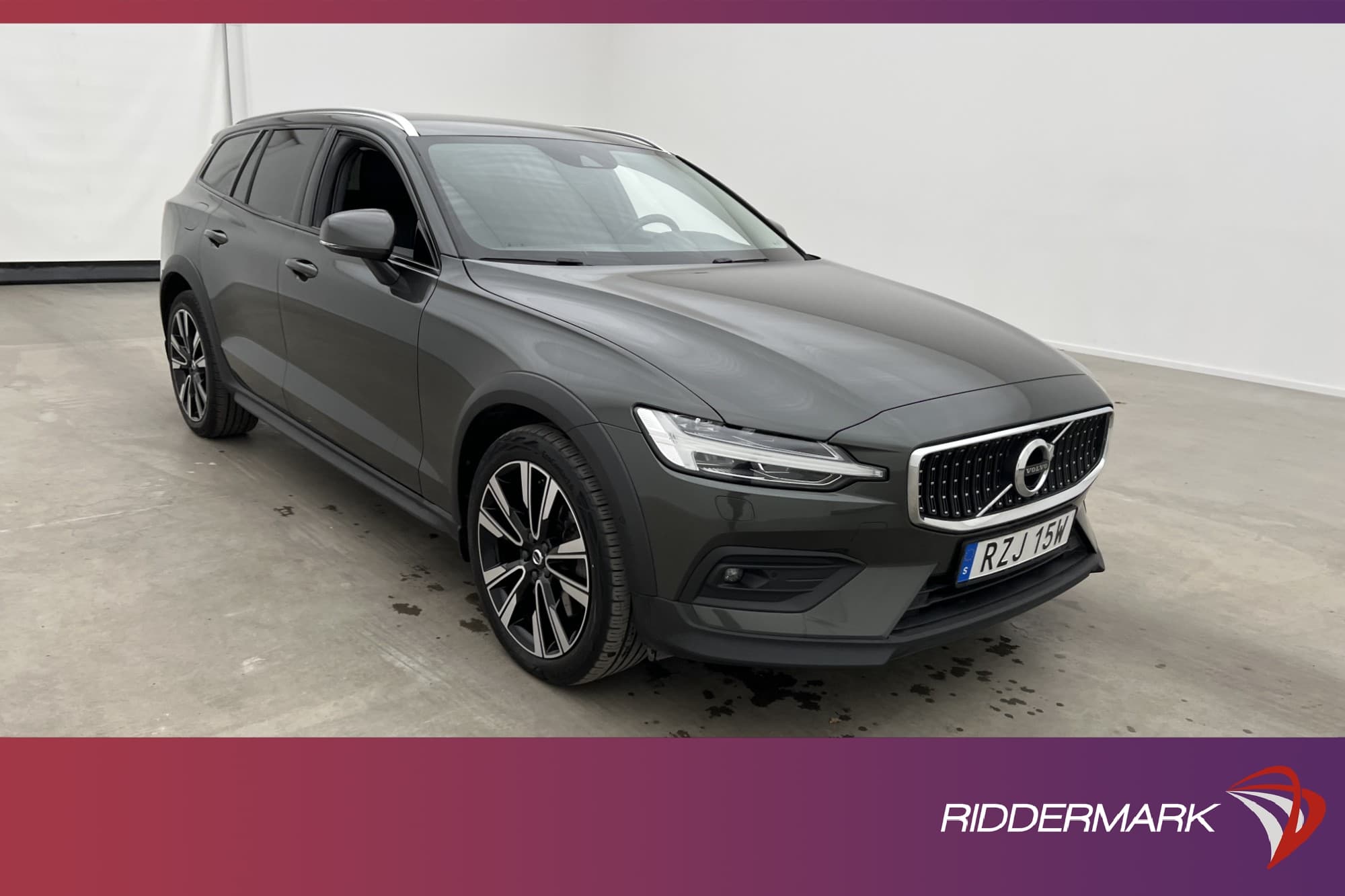 Volvo V60 Cross Country B4 AWD