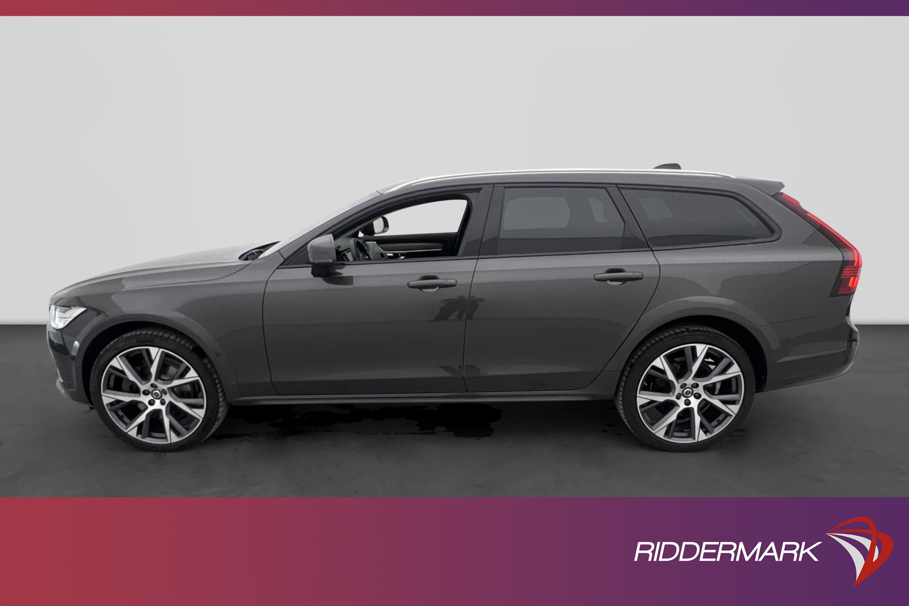 Volvo V90 Cross Country