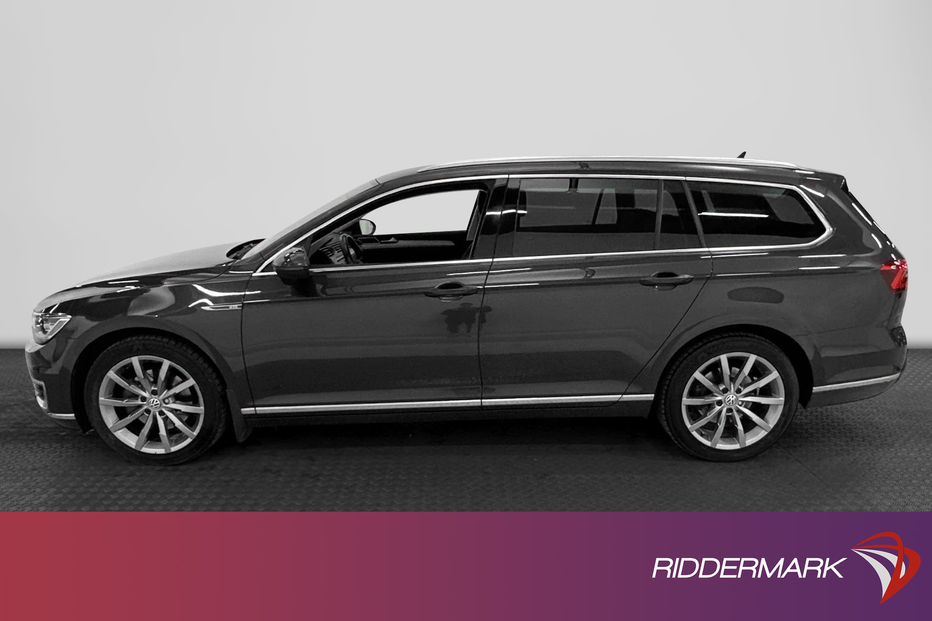 Volkswagen Passat GTE 218hk