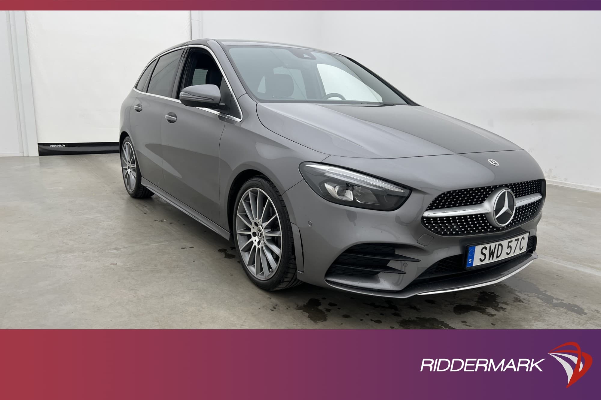 Mercedes-Benz B 180 136hk  AMG Dragkrok Kamera Navigator