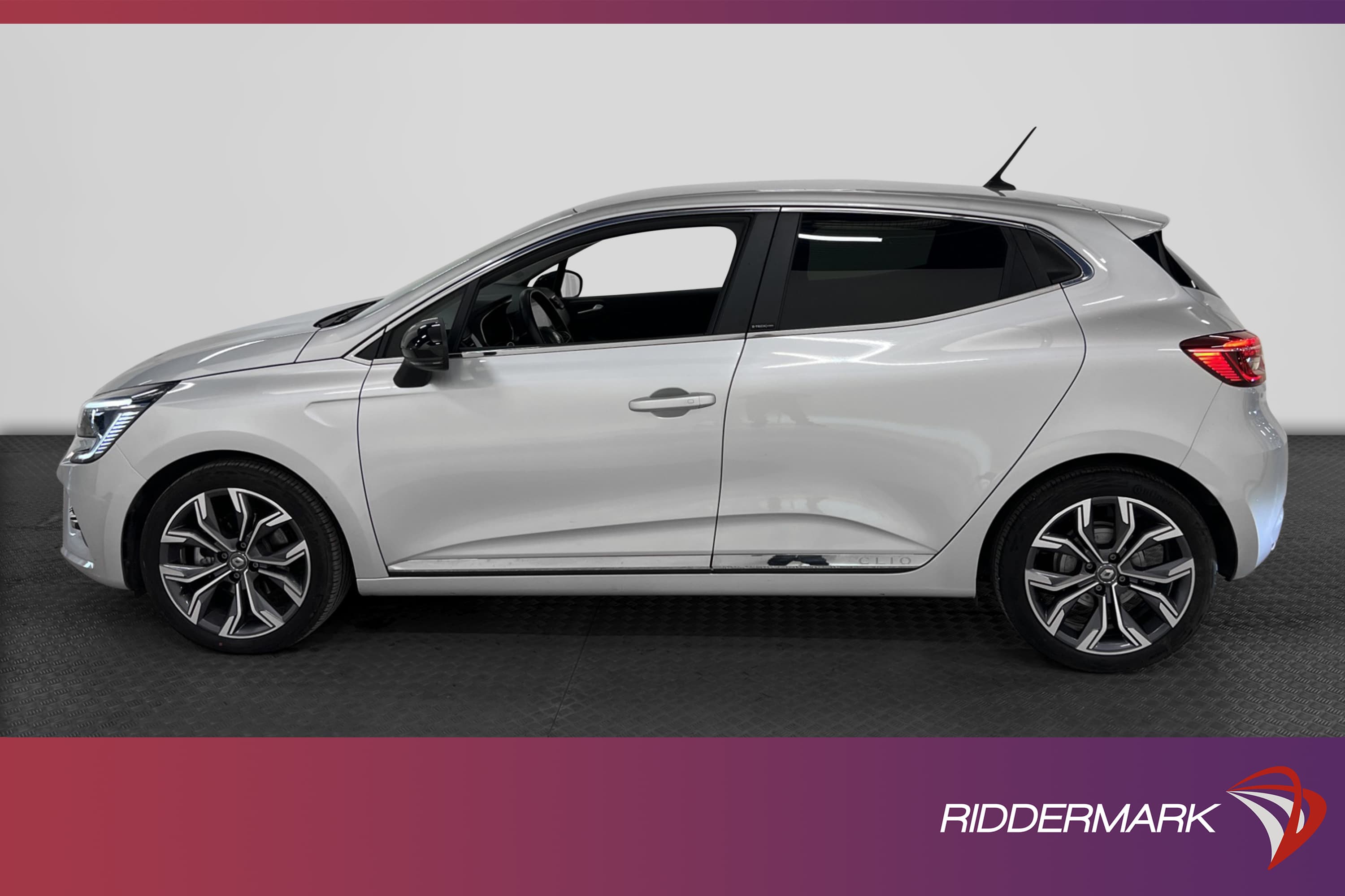 Renault Clio E-TECH 140hk