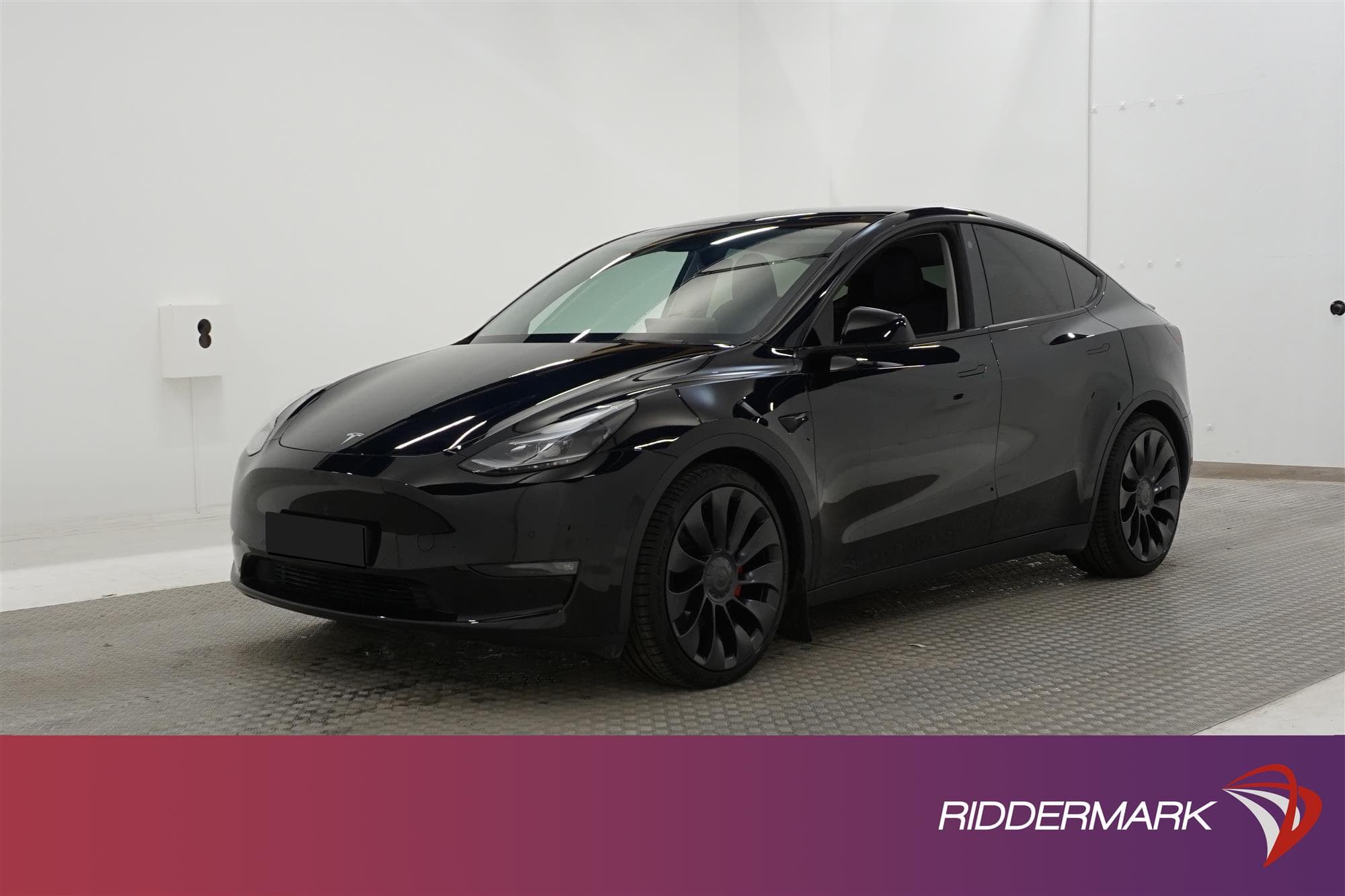 Tesla Model Y Performance AWD