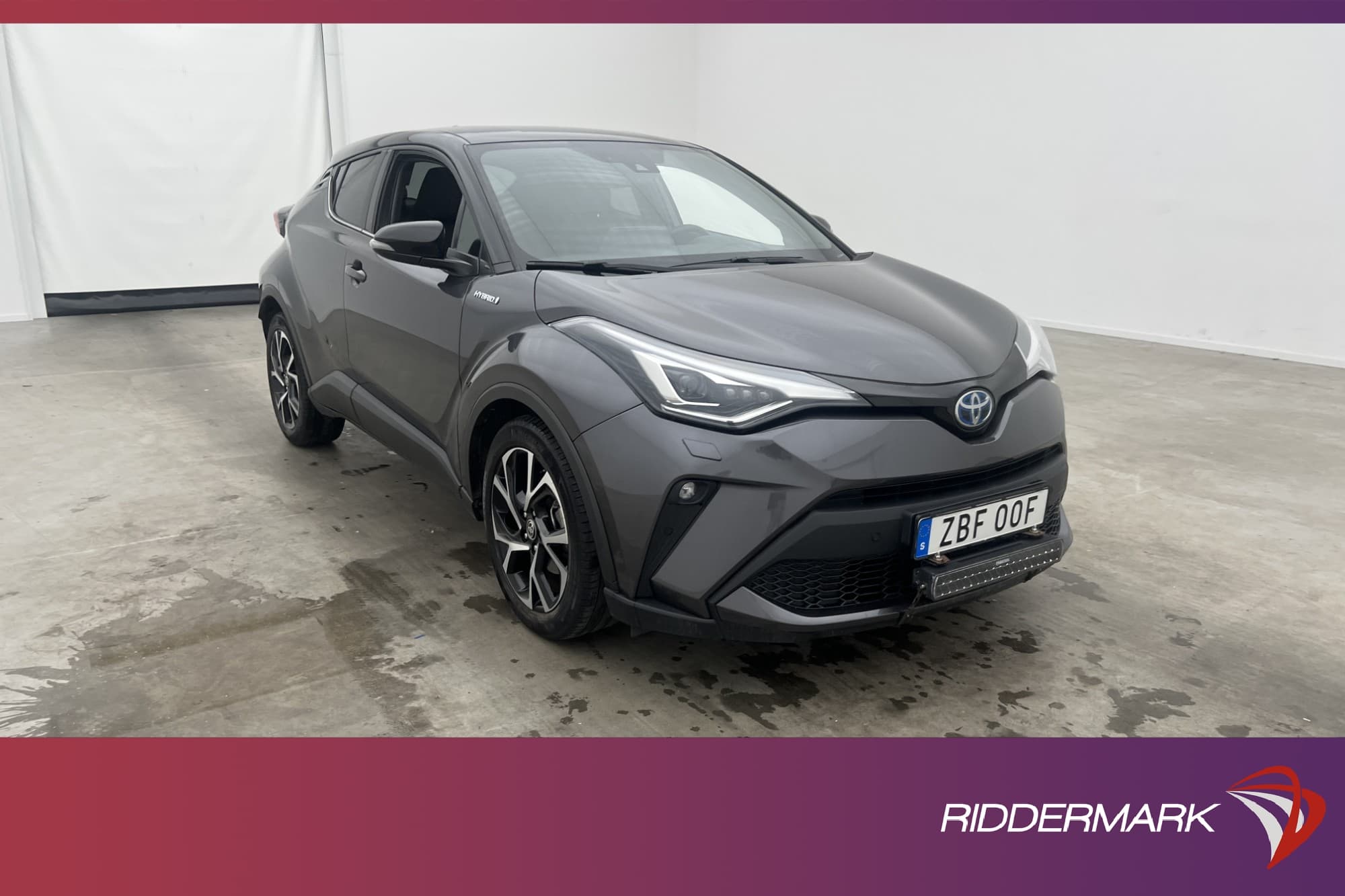 Toyota C-HR Hybrid 184hk