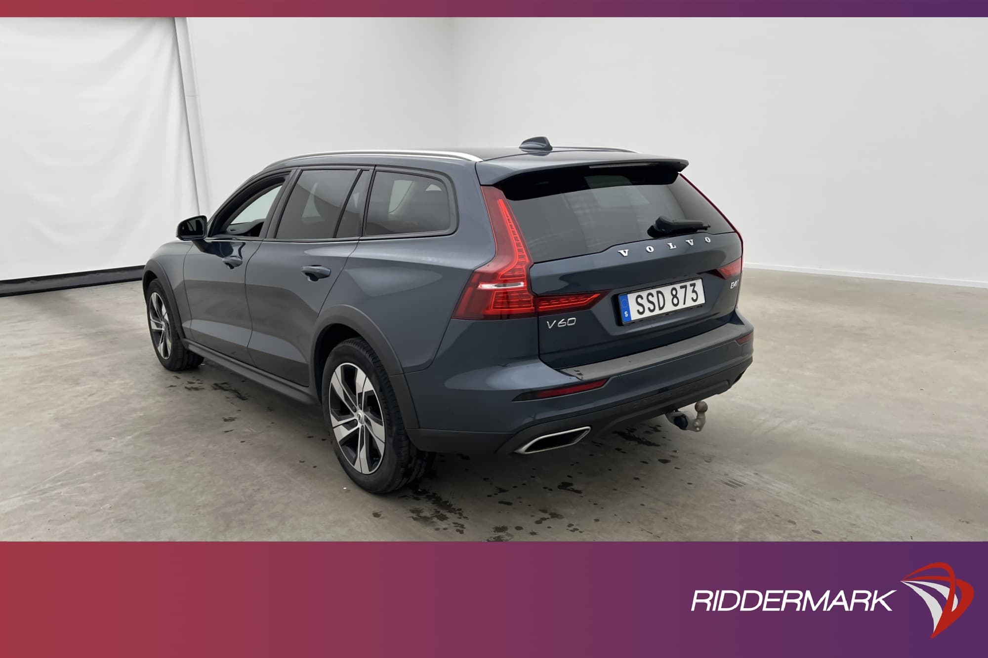 Volvo V60 Cross Country B4 AWD