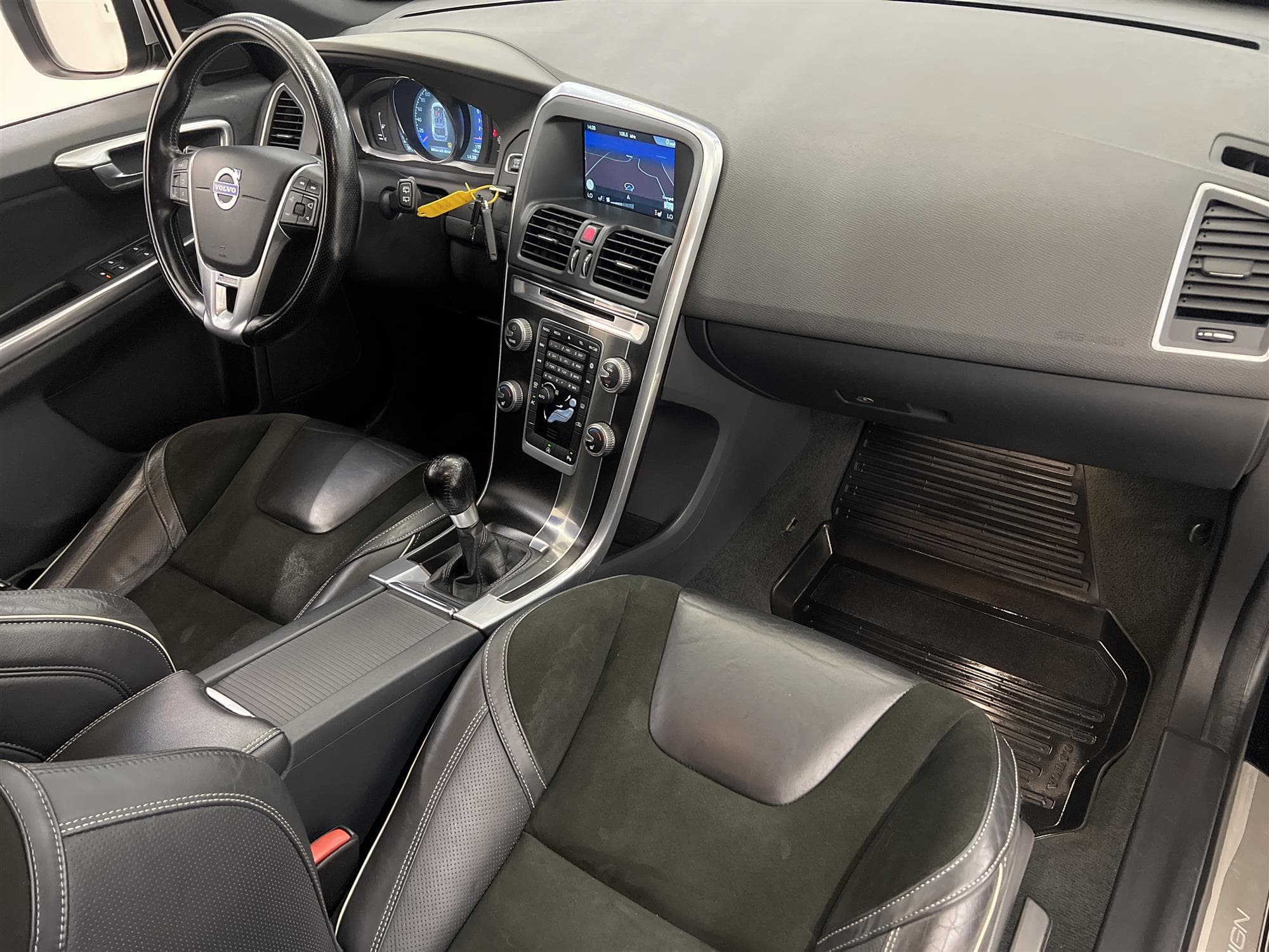 Volvo XC60 D3 136hk  R-Design D-Värm Voc 0,53/Mil