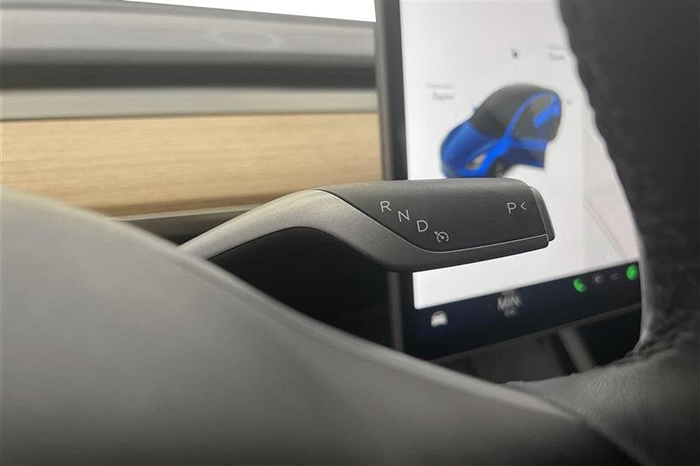 Tesla Model 3 Long Range AWD 440hk Drag Svensksåld Premiuminteriör
