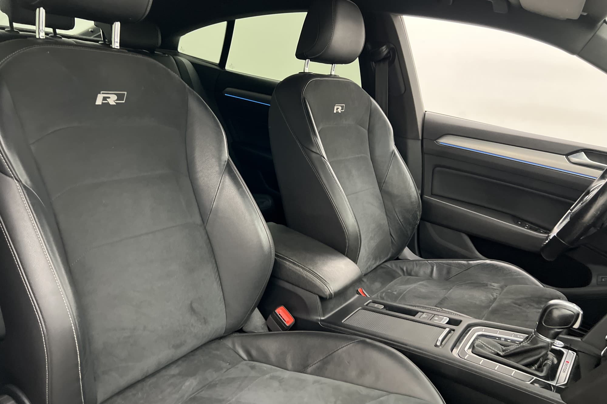 Volkswagen Arteon 4M 190hk MOMS R-Line Cockpit Kamera Navi