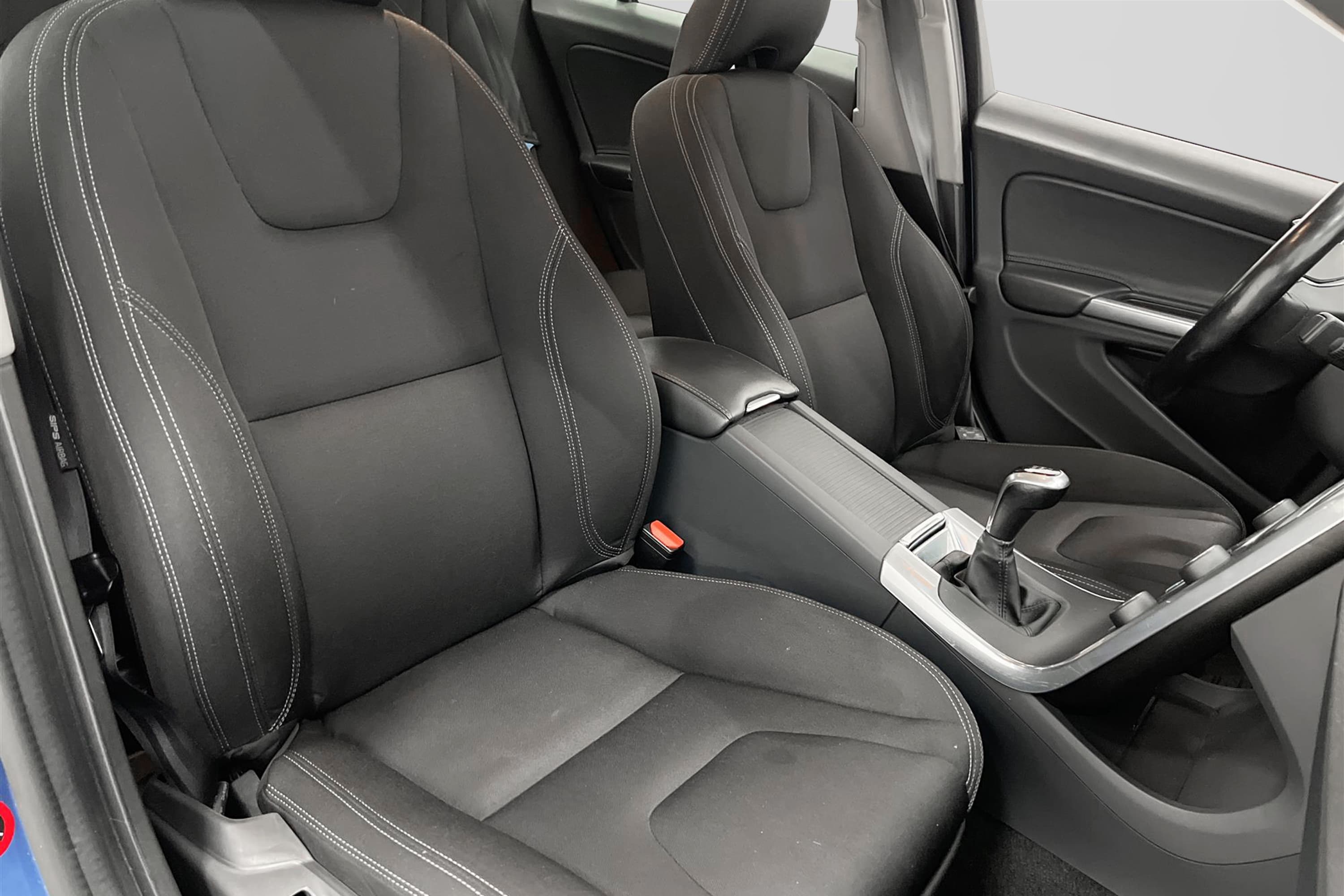 Volvo S60 T3 152hk Bränslevärm Rattvärme Välservad 0,46L/mil
