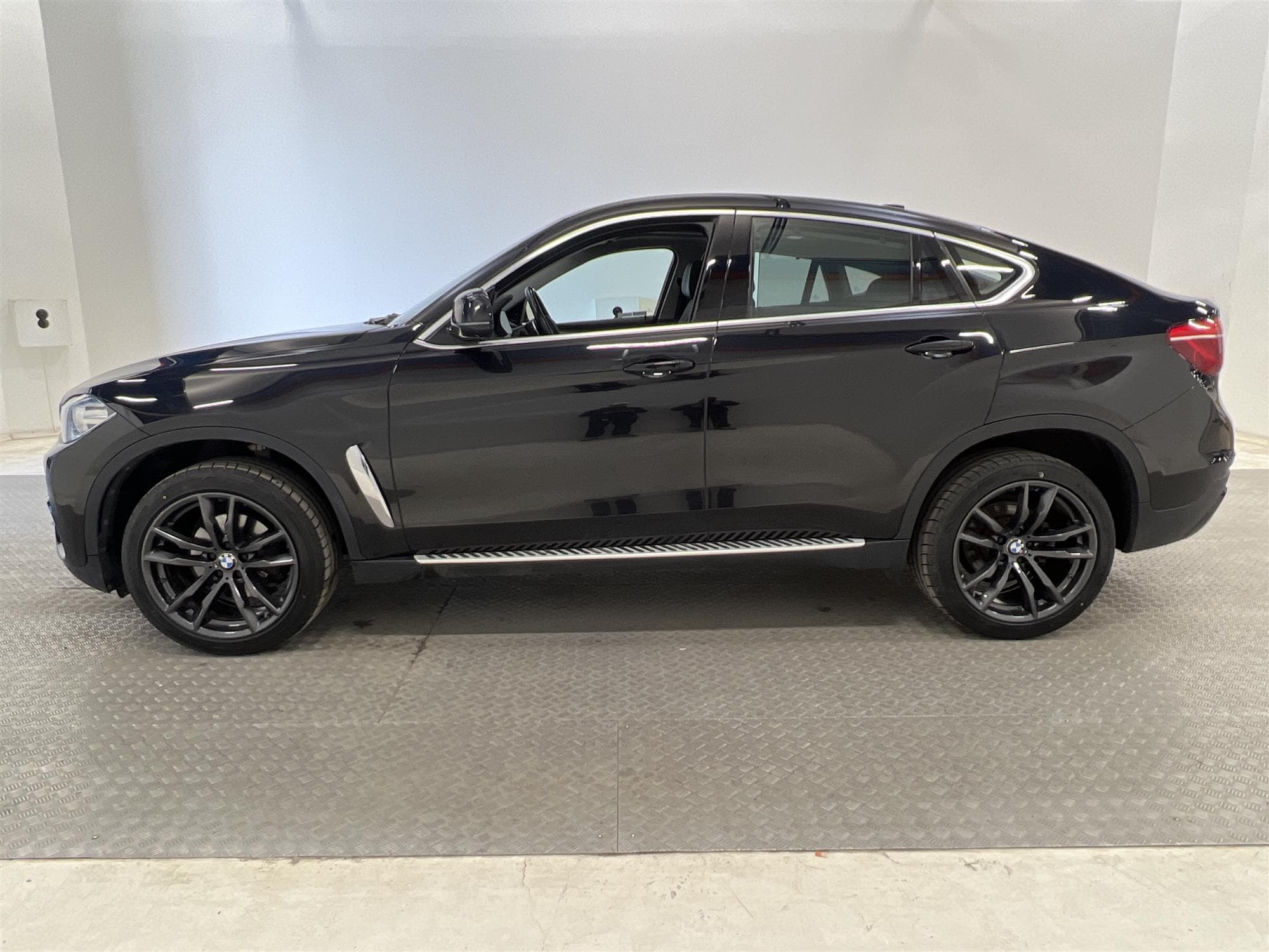 BMW X6  xDrive 30d 258hk H/K Navi T-Lucka D-Värm Drag B-Kam