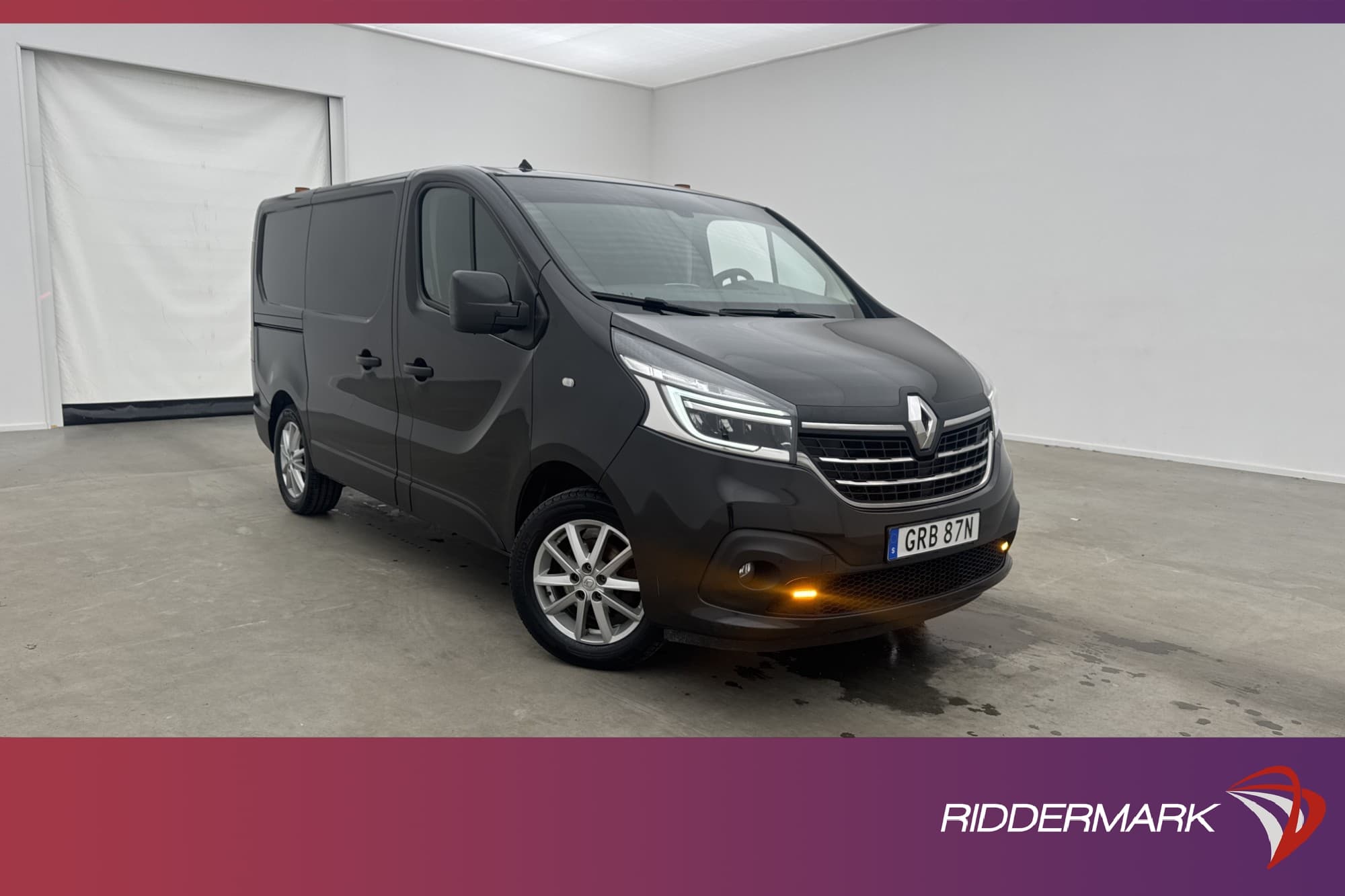 Renault Trafic 2.0dCi Värm Drag Kamera 2xDörr V-Inredd Moms