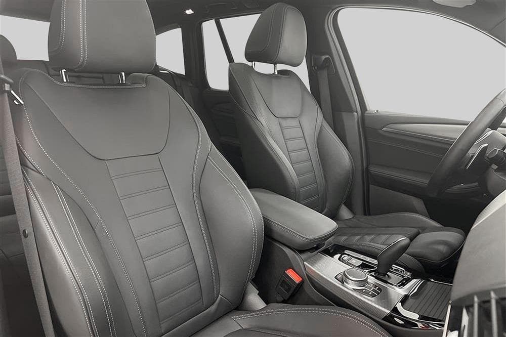BMW X3 M40i xDrive 340hk Innovation Pano Harman 360° Kamerainteriör