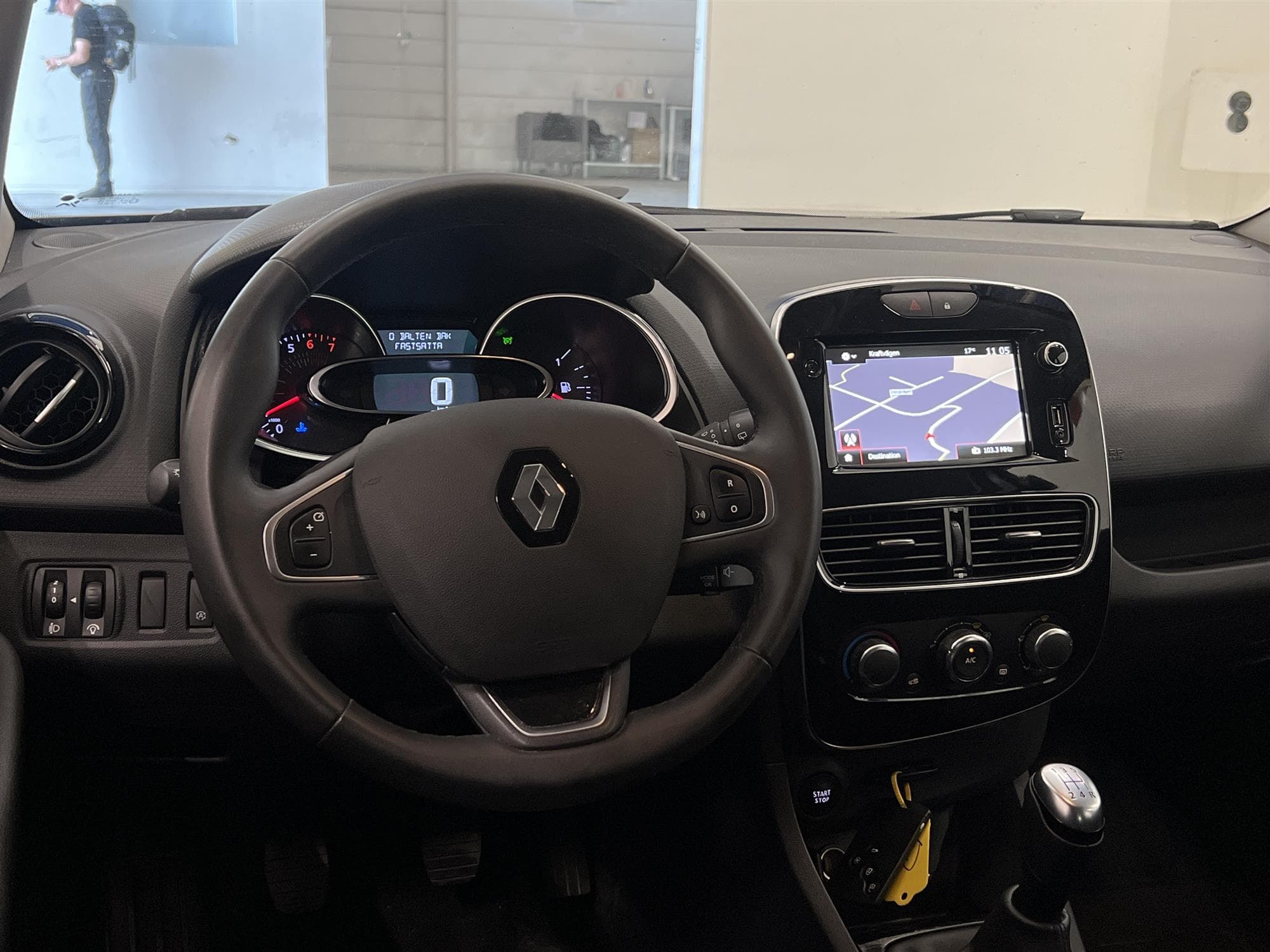 Renault  Clio 0.9 TCe 90hk Navi Låg Skatt 0,50L/mil