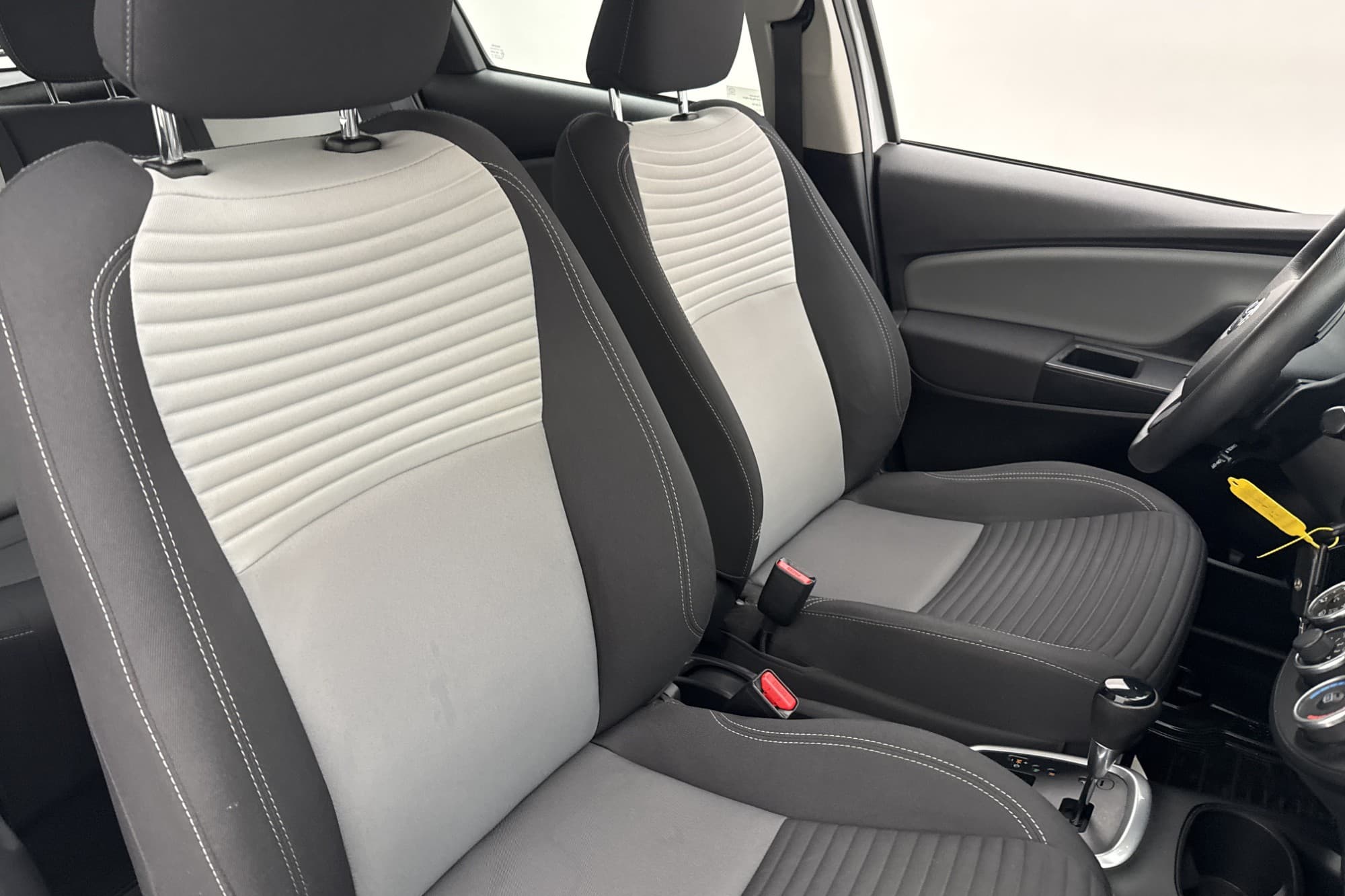Toyota Yaris 1.5 VVT-iE 111hk Active Drag Kamera Navi