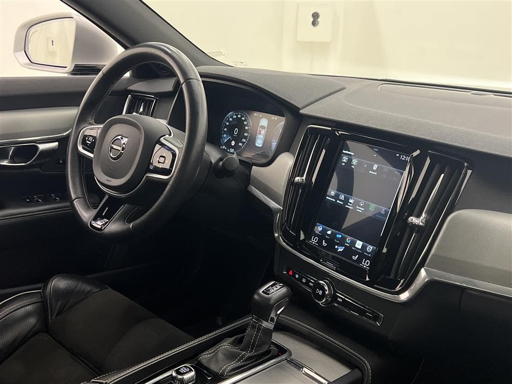 Volvo S90 D4 190hk AWD R-Design T-lucka D-Värm VOC 0,47l/milinteriör
