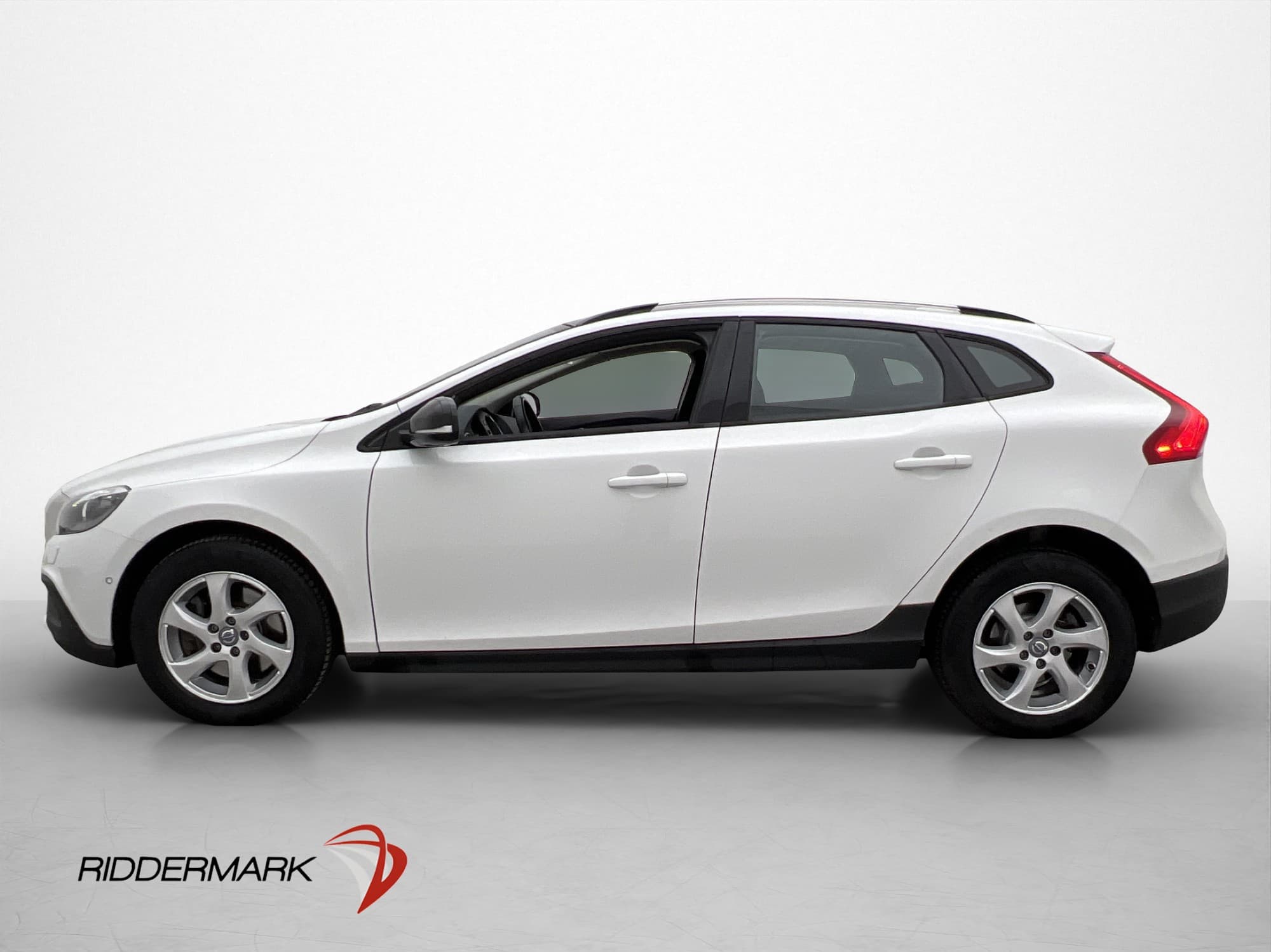 Volvo V40 Cross Country D2 Momentum Pano Värmare Navi