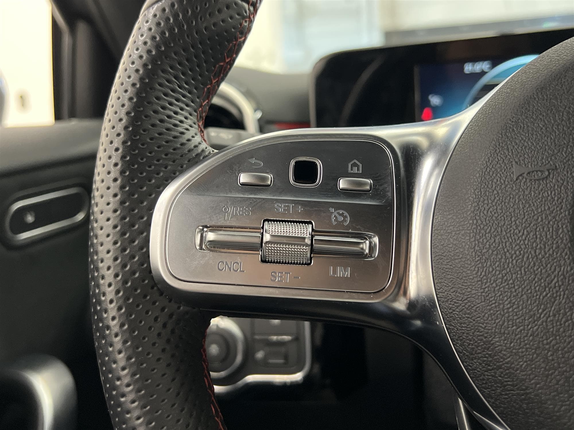 Mercedes-Benz A 180 136hk AMG Sport Kamera Välserv 0,59l/mil