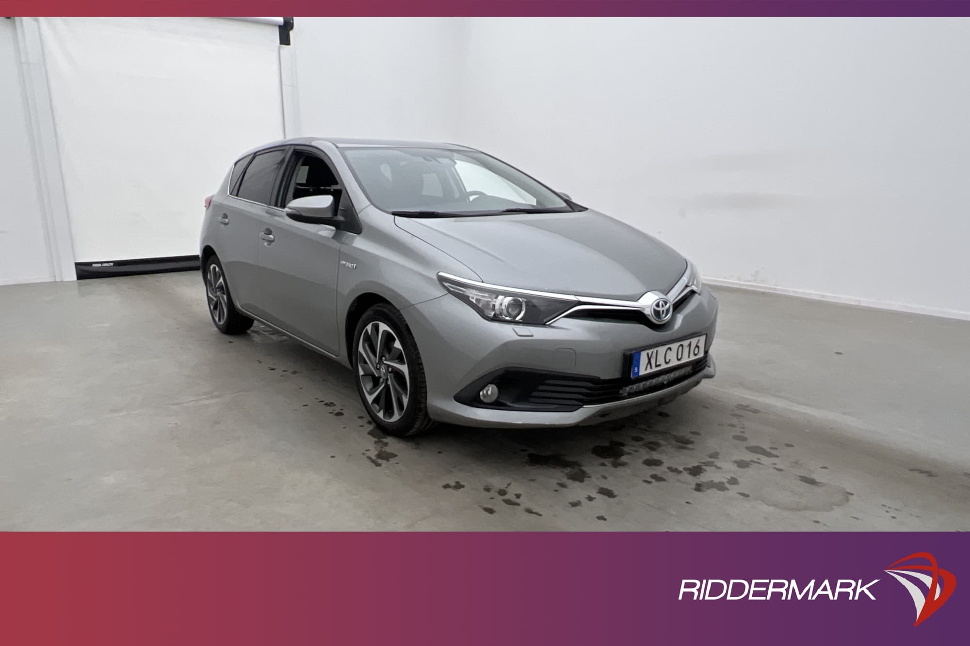 Toyota Auris Hybrid e-CVT 136hk Active Plus Kamera LED-Ramp