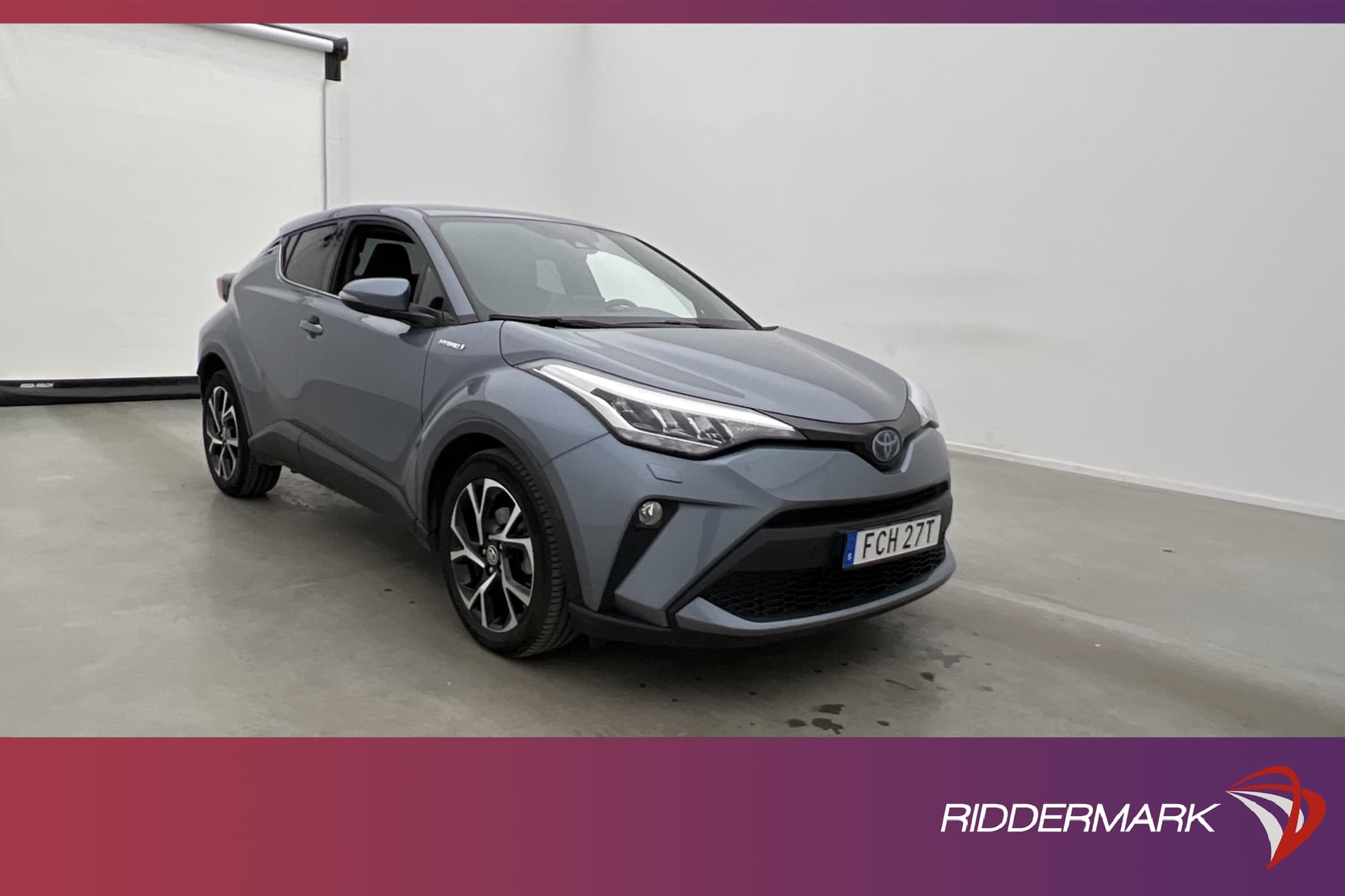 Toyota C-HR Hybrid 122hk
