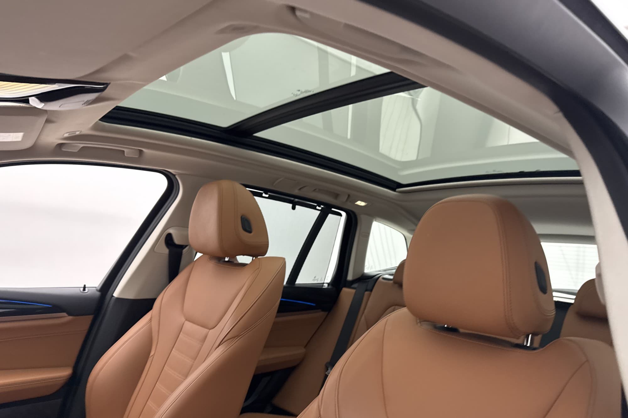 BMW X3 xDrive30e X-Line Pano Cockpit HiFi Navi Skinn Drag