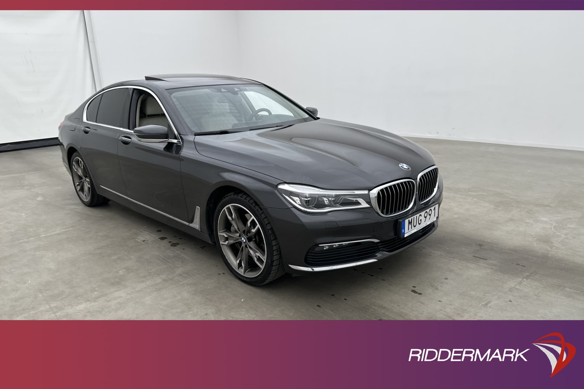 BMW 730 d xDrive Taklucka Luftfjädring H/K Massage 360° Drag