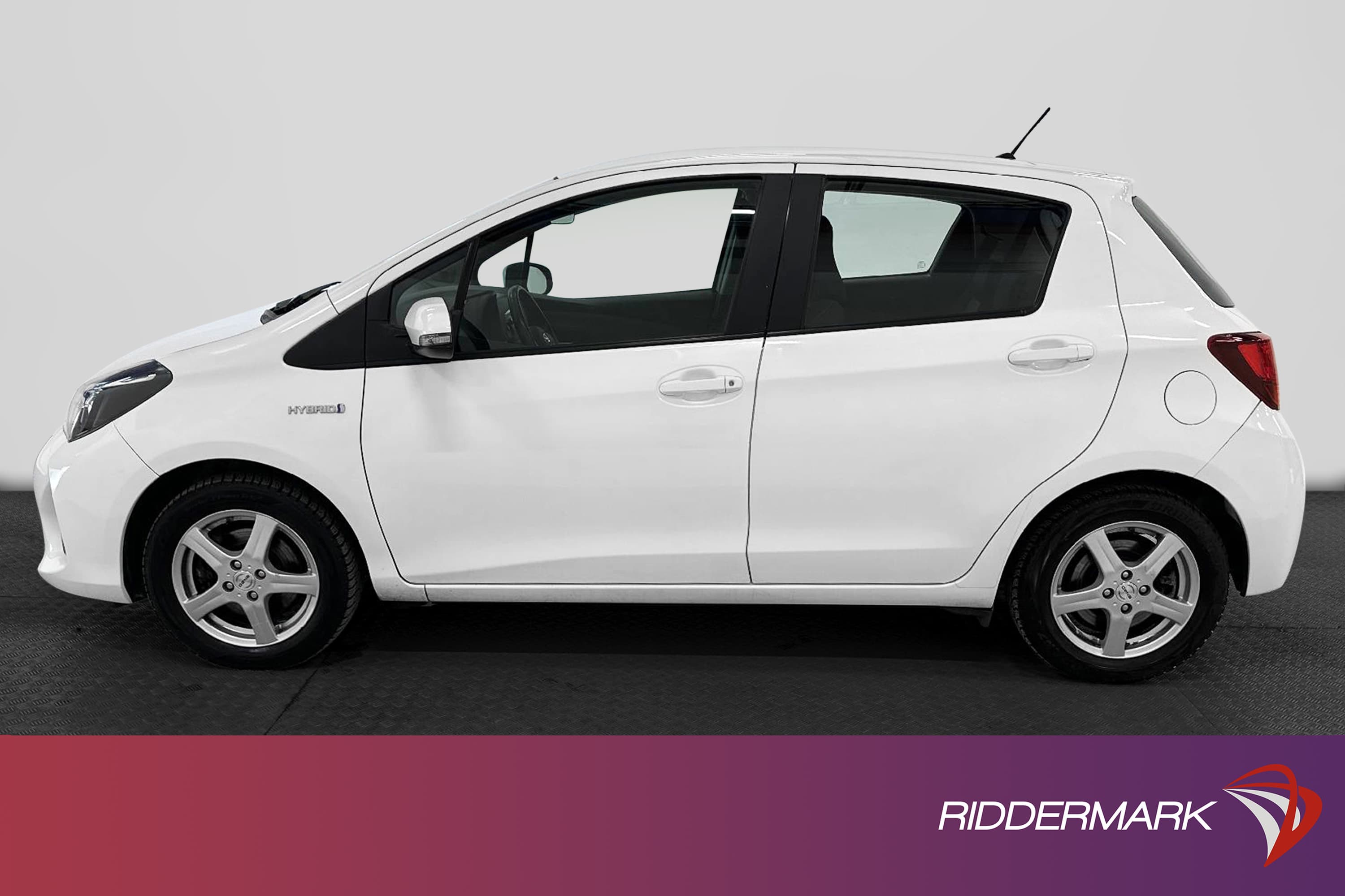 Toyota Yaris Hybrid e-CVT 101hk M-Värm B-Kam 0,33L/mil