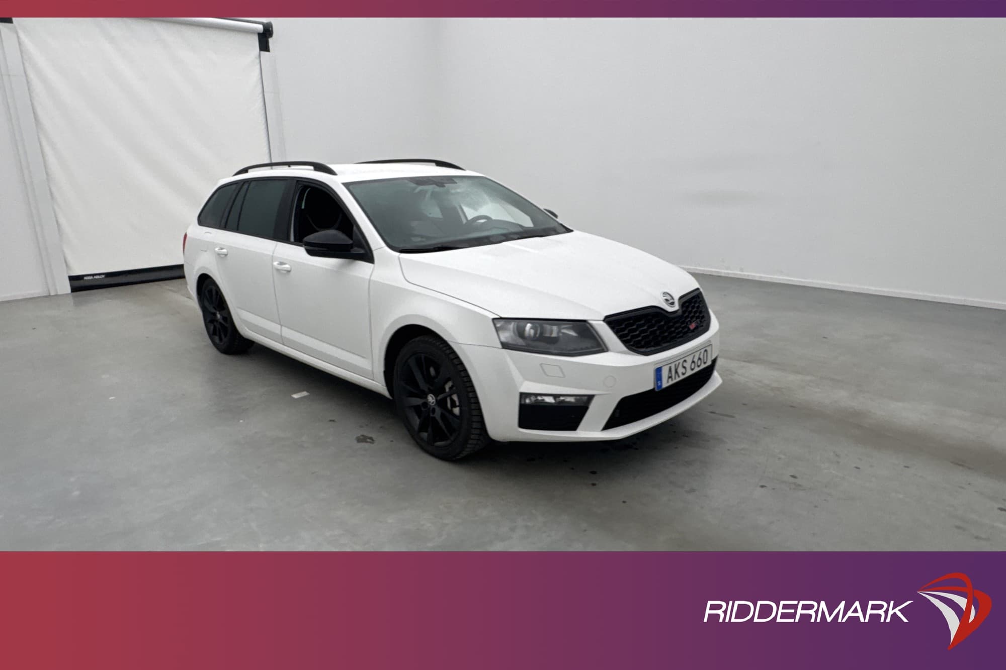 Skoda Octavia Combi RS TDI 184hk M-Värm Navi Drag Sensorer