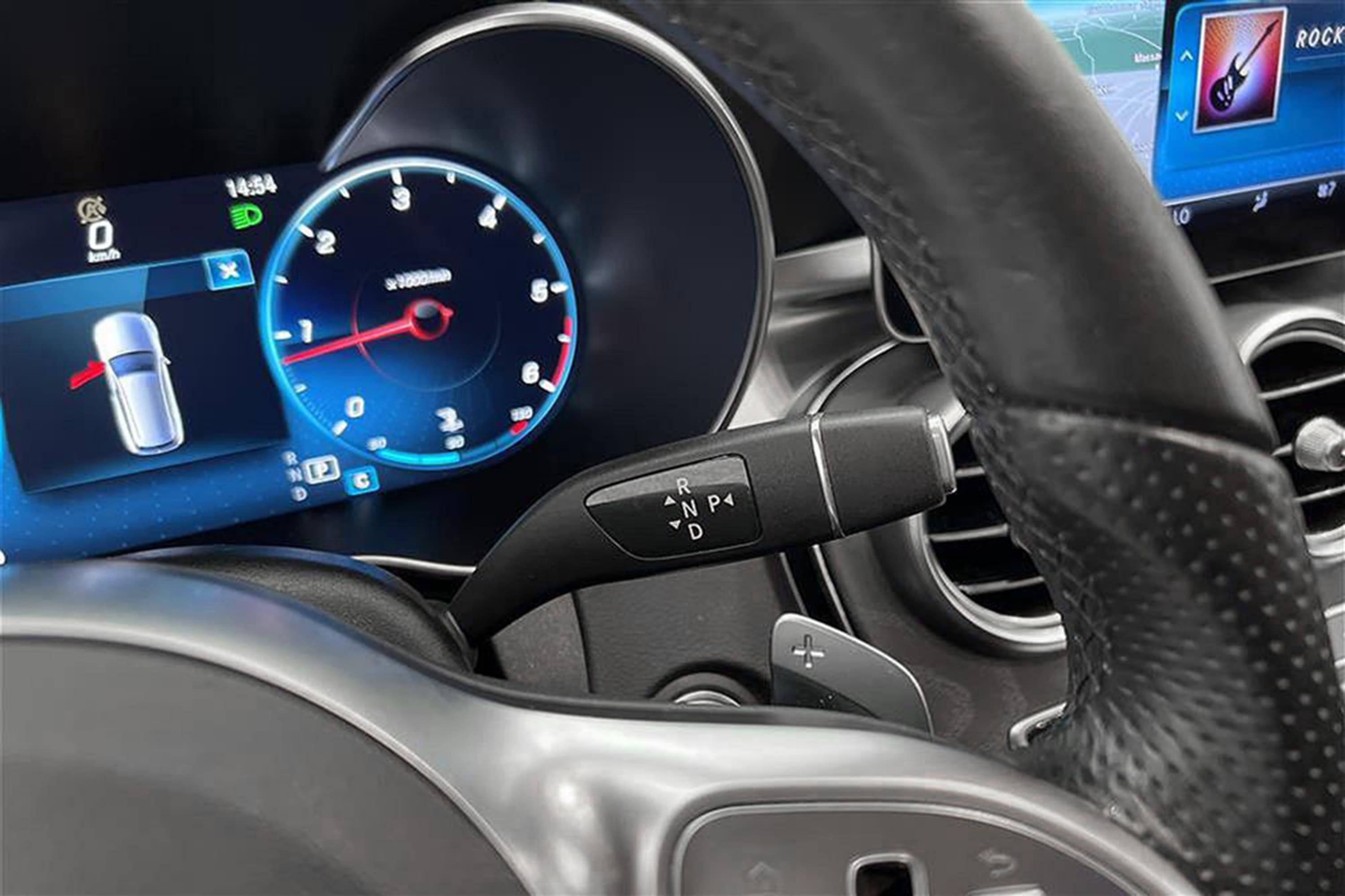 Mercedes-Benz C 220d 194hk AMG Cockpit B-Kamera Naviinteriör