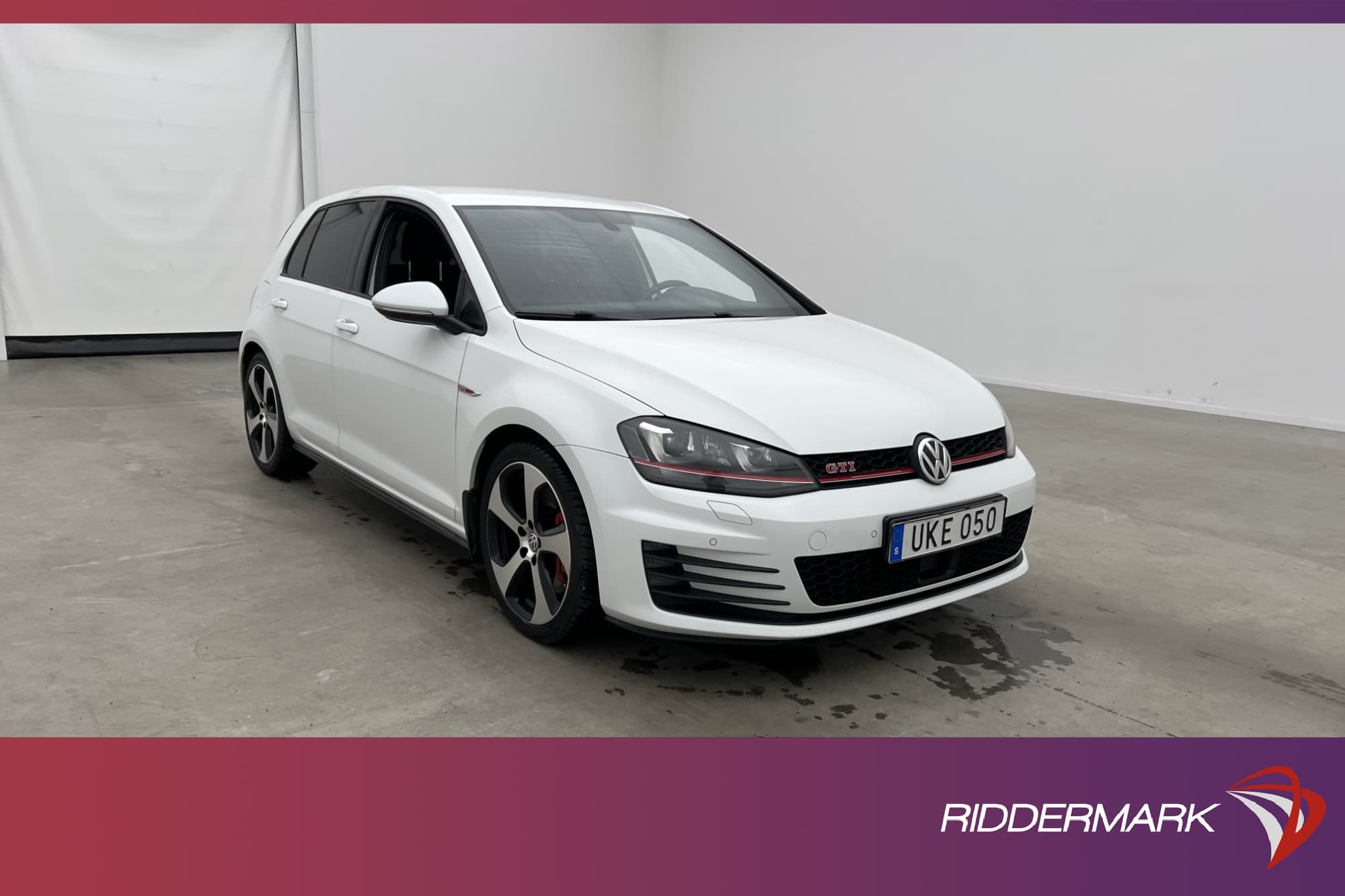 Volkswagen Golf GTI Performance 230hk