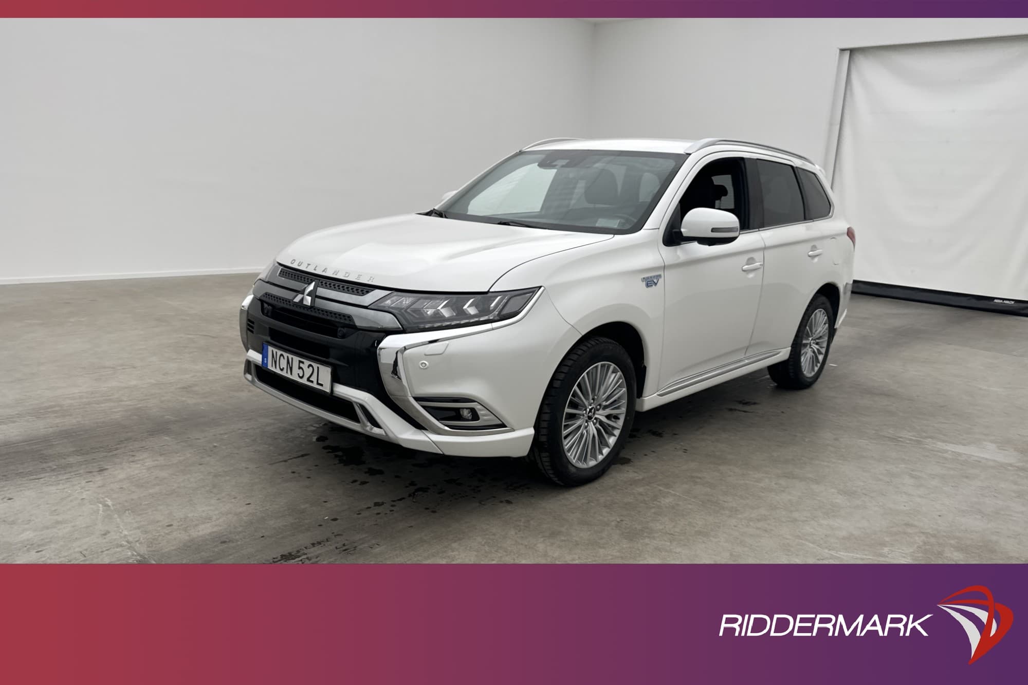 Mitsubishi Outlander P-HEV 4WD 230hk