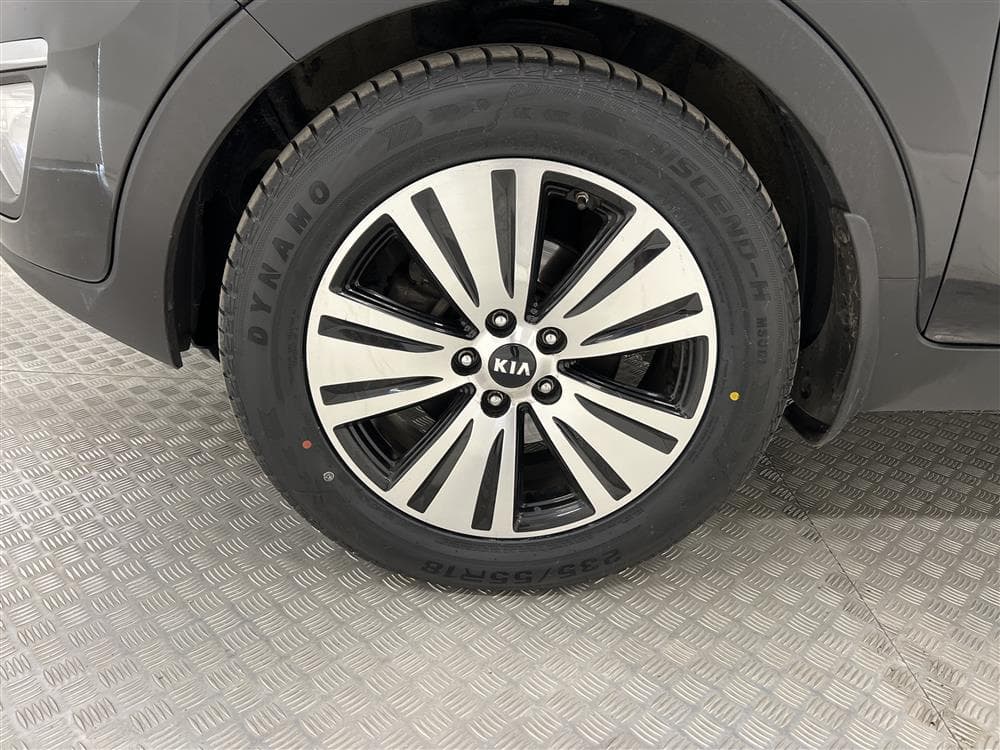 Kia Sportage 2.0 CRDi AWD 184hk Panorama Kamera Navi Skinninteriör