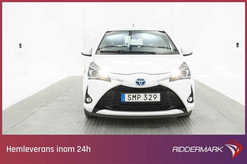 Toyota Yaris 1.5 Hybrid 101hk B-Kam Lane Assist Låg Skatt 