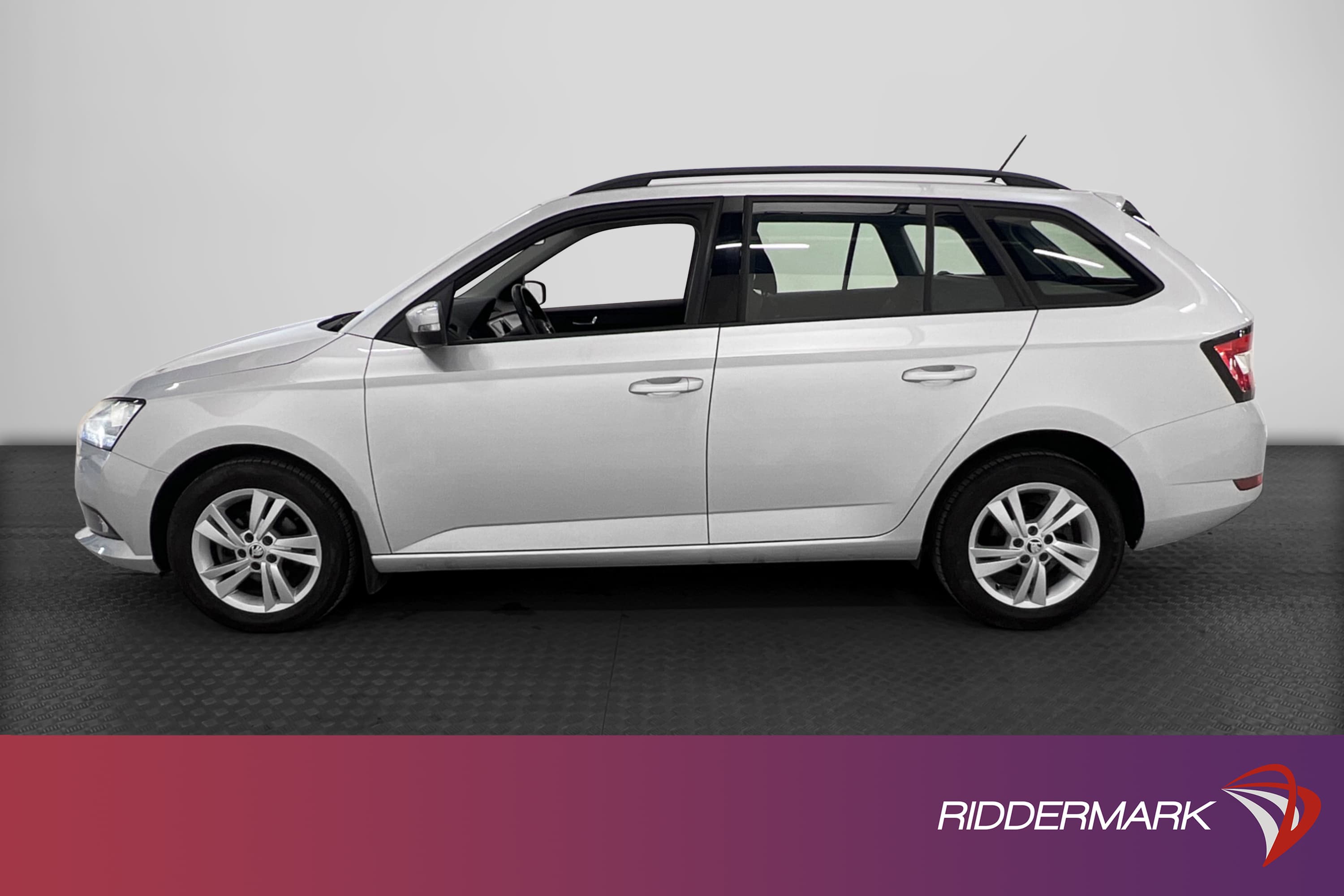 Skoda Fabia Kombi 1.0 TSI 95hk Carplay Farthållare 2-Brukare