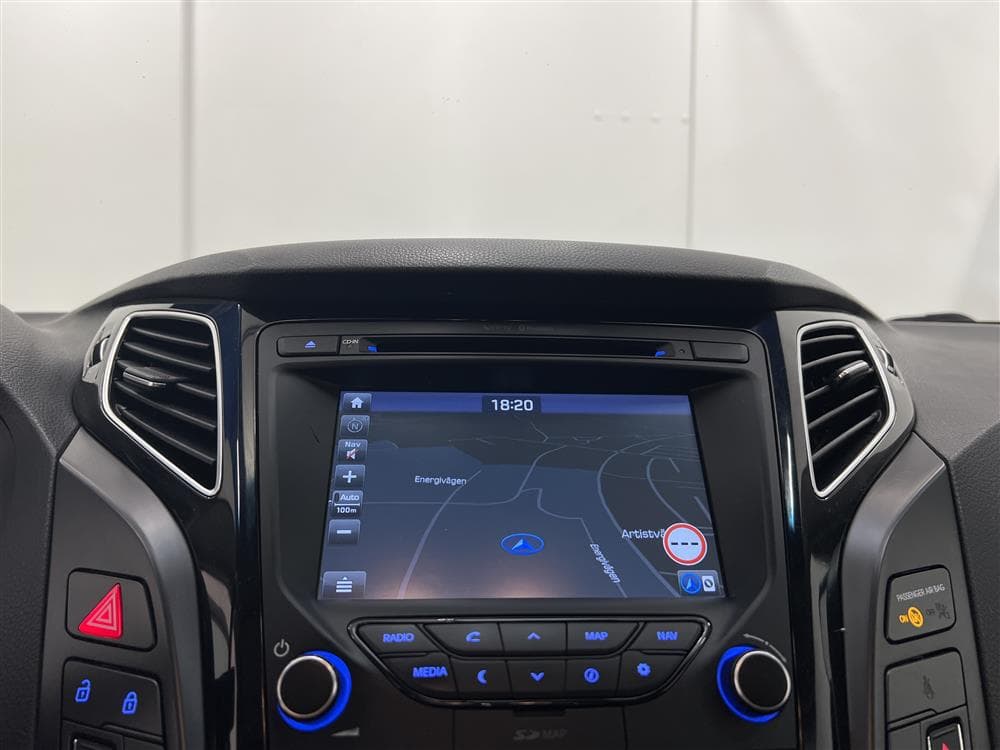 Hyundai i40 1.7 D Kombi 141hk D-värm Pano Skinn CarPlayinteriör