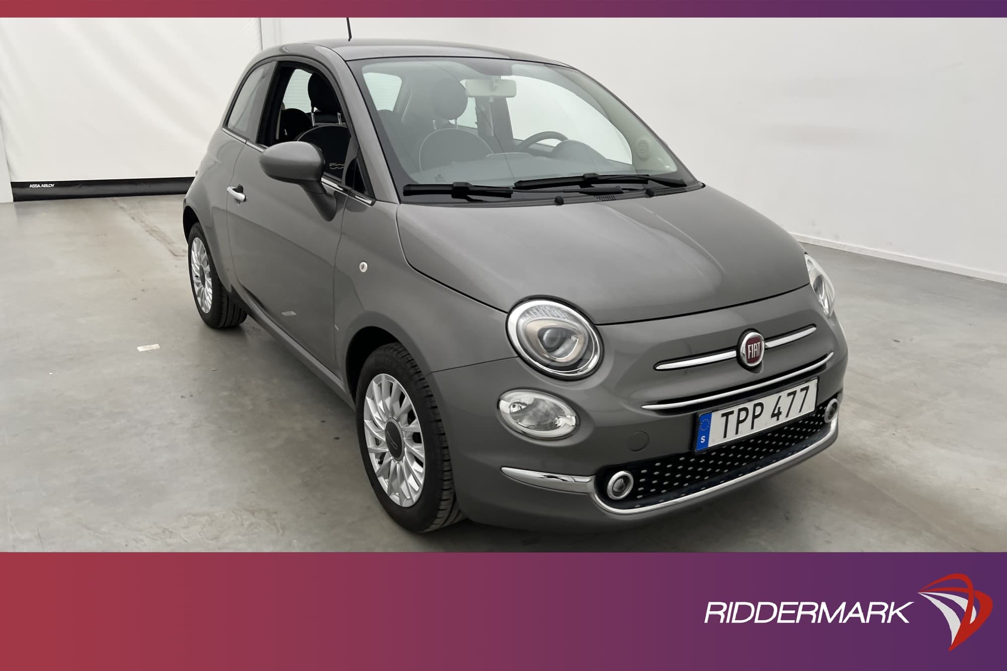 Fiat 500 1.2 8V 69hk Lounge Panorama Sensorer Farthållare