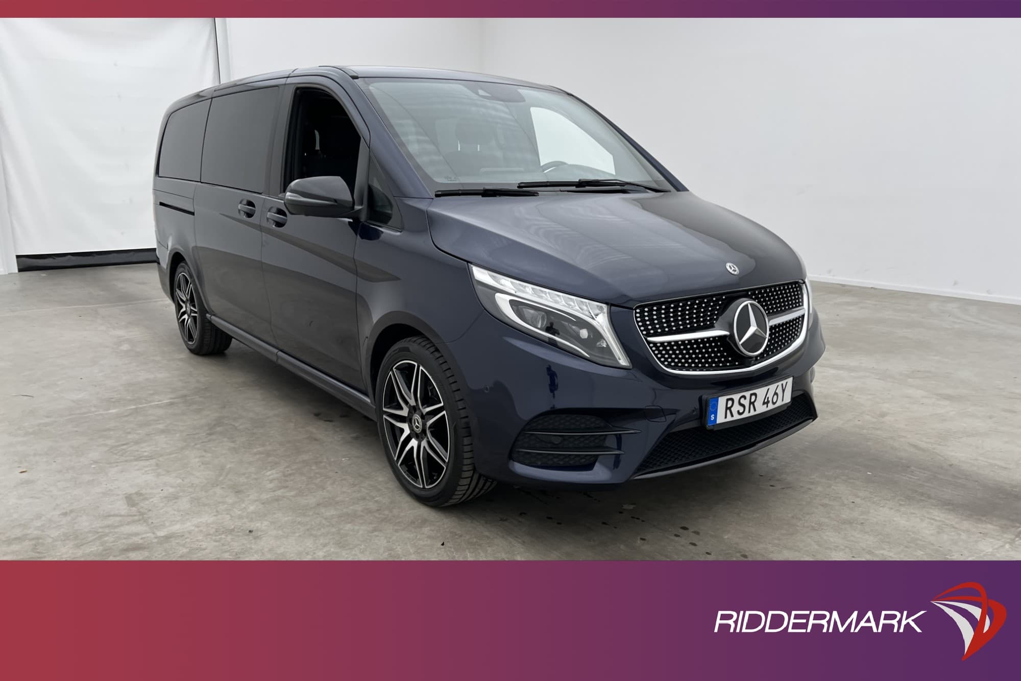 Mercedes-Benz V250