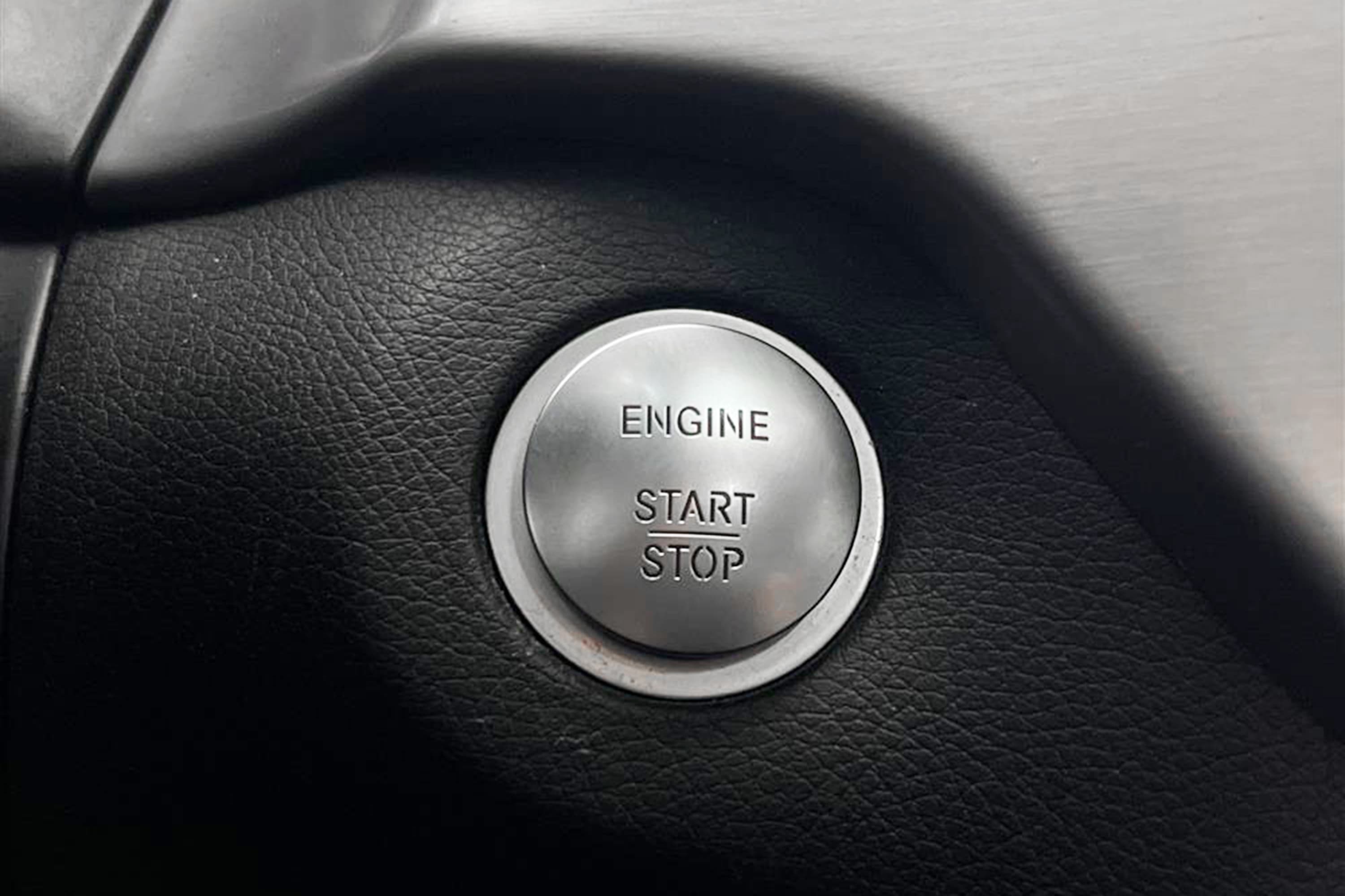 Mercedes-Benz GLE 350d 4M 258hk AMG Värmare Pano H/K 360°interiör