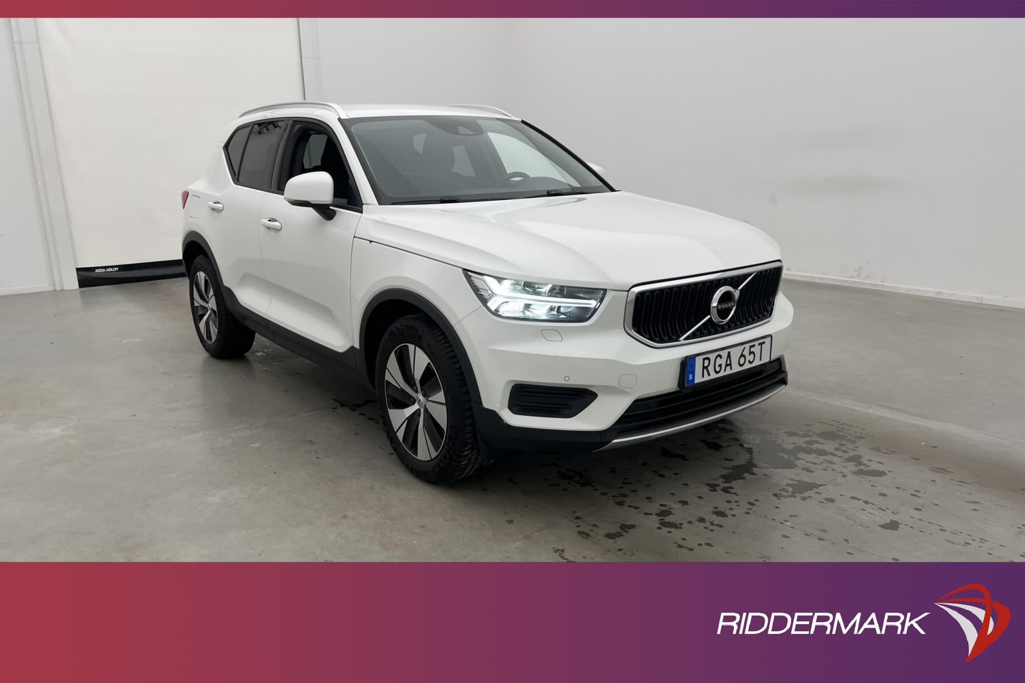 Volvo XC40 T3 163hk Momentum VOC Sensorer Farthållare Keyles