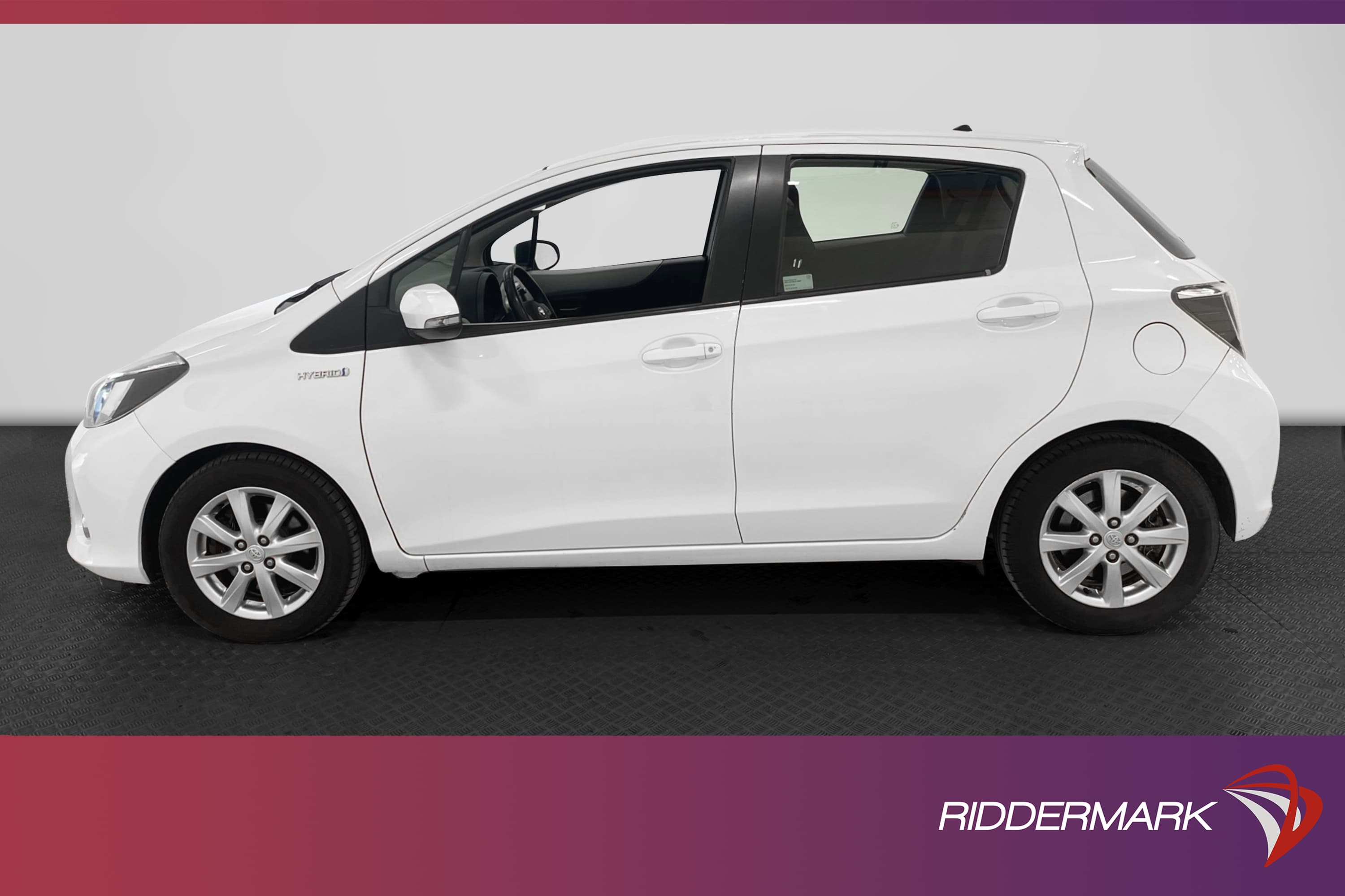 Toyota Yaris Hybrid 101hk