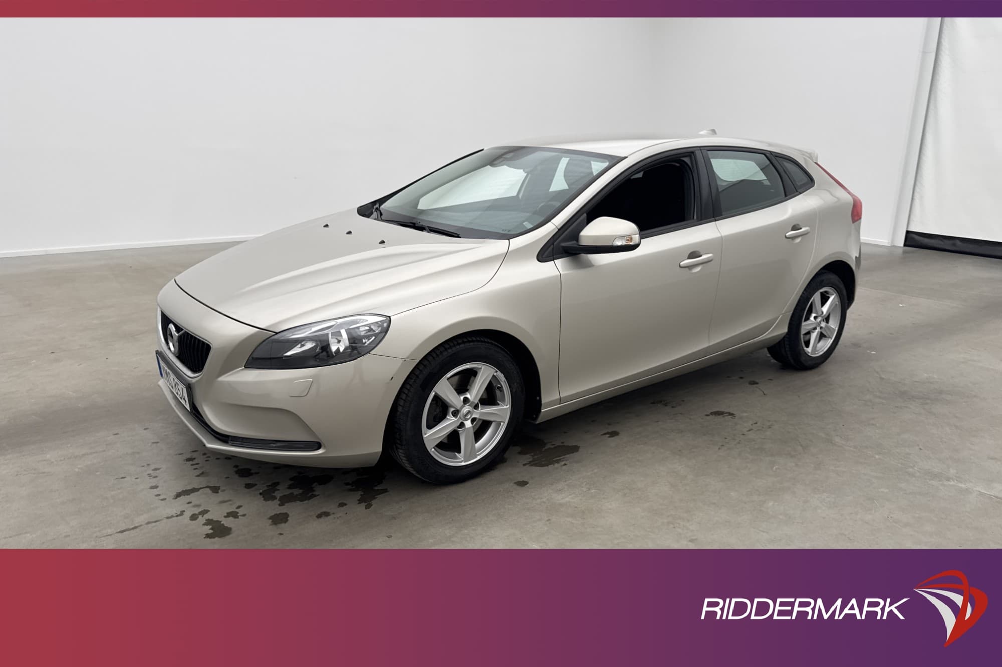 Volvo V40 T3 152hk Kinetic Värmare Sensorer Farthållare