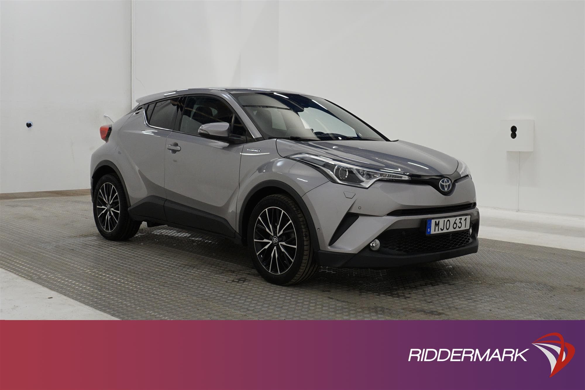 Toyota C-HR Hybrid 122hk JBL Navigator B-Kamera 0,39L/mil