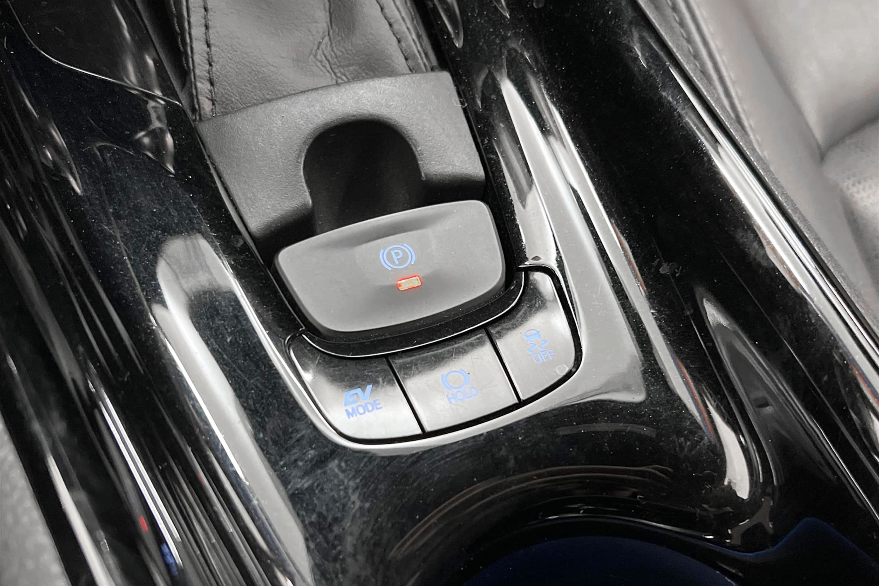 Toyota C-HR  Hybrid 122hk Executive JBL Navi Skinn Dragkrok