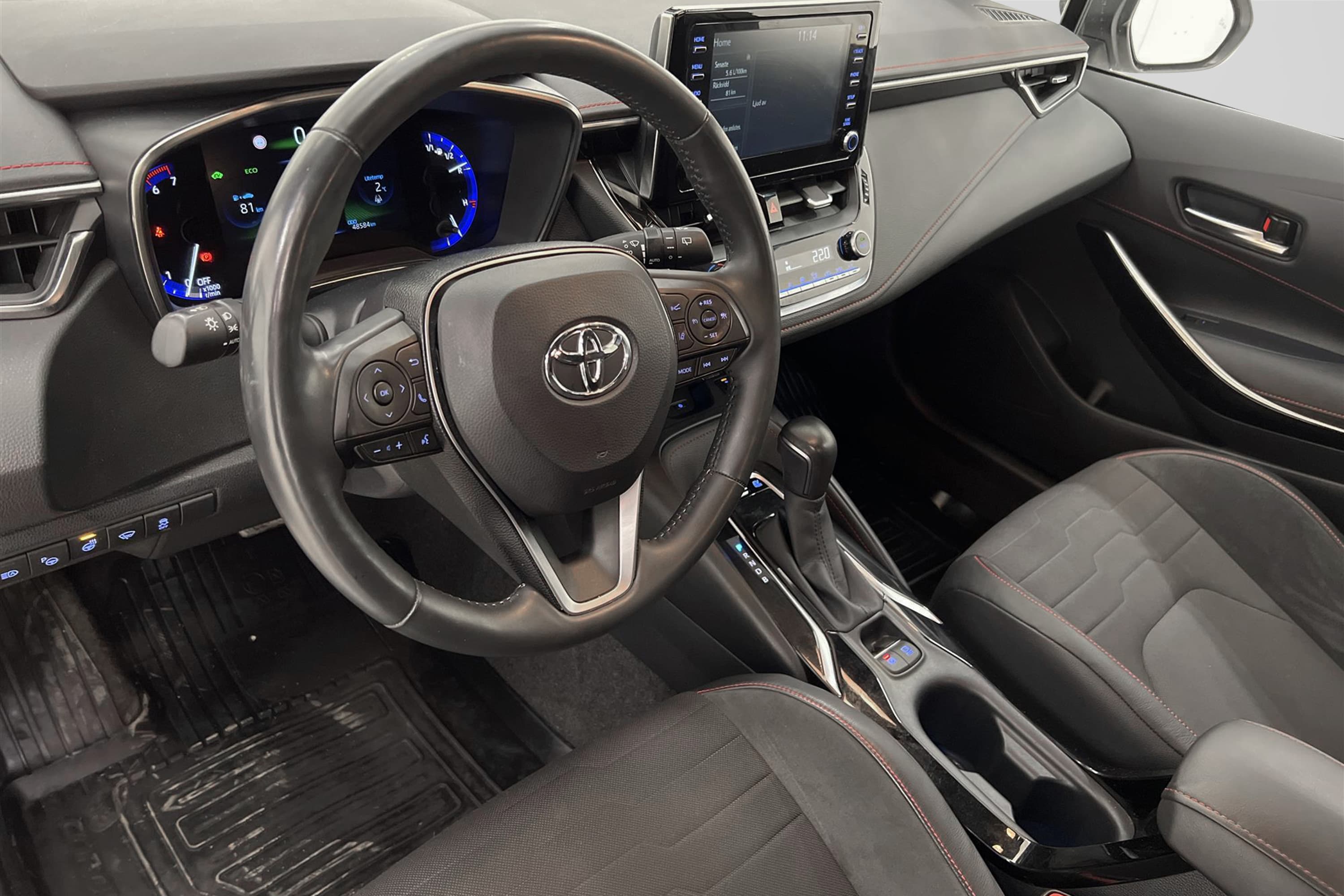 Toyota Corolla Hybrid e-CVT 122hk HUD B-Kamera Döda Vinkel 