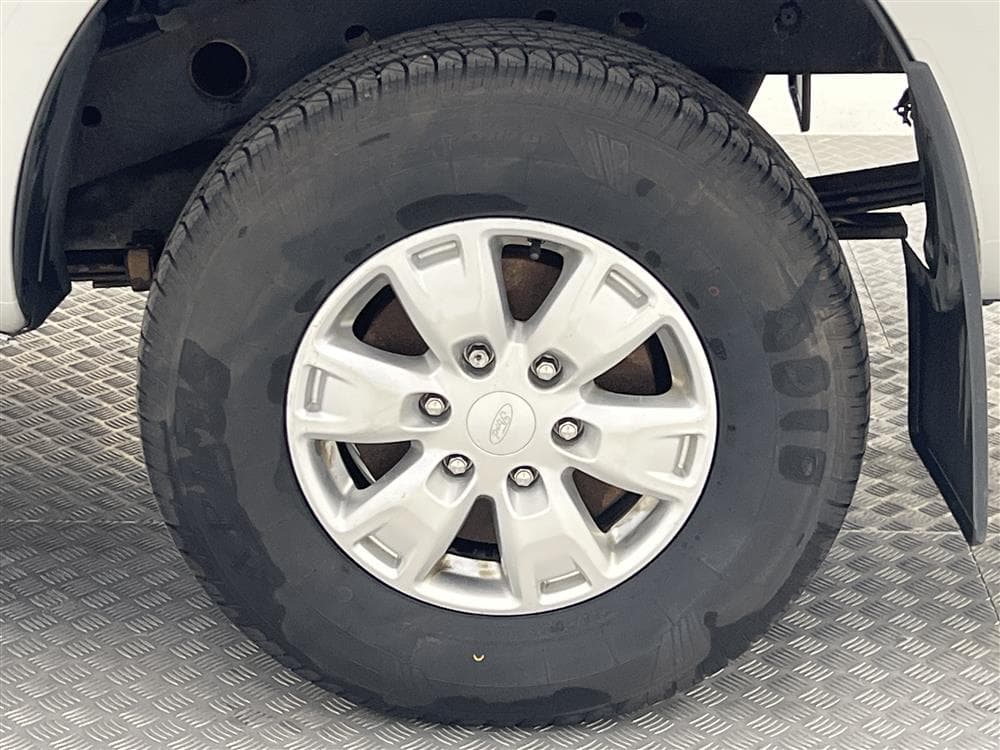Ford Ranger SuperCab 2.2 TDCi 4WD Dragkrok Kåpa Full Moms interiör