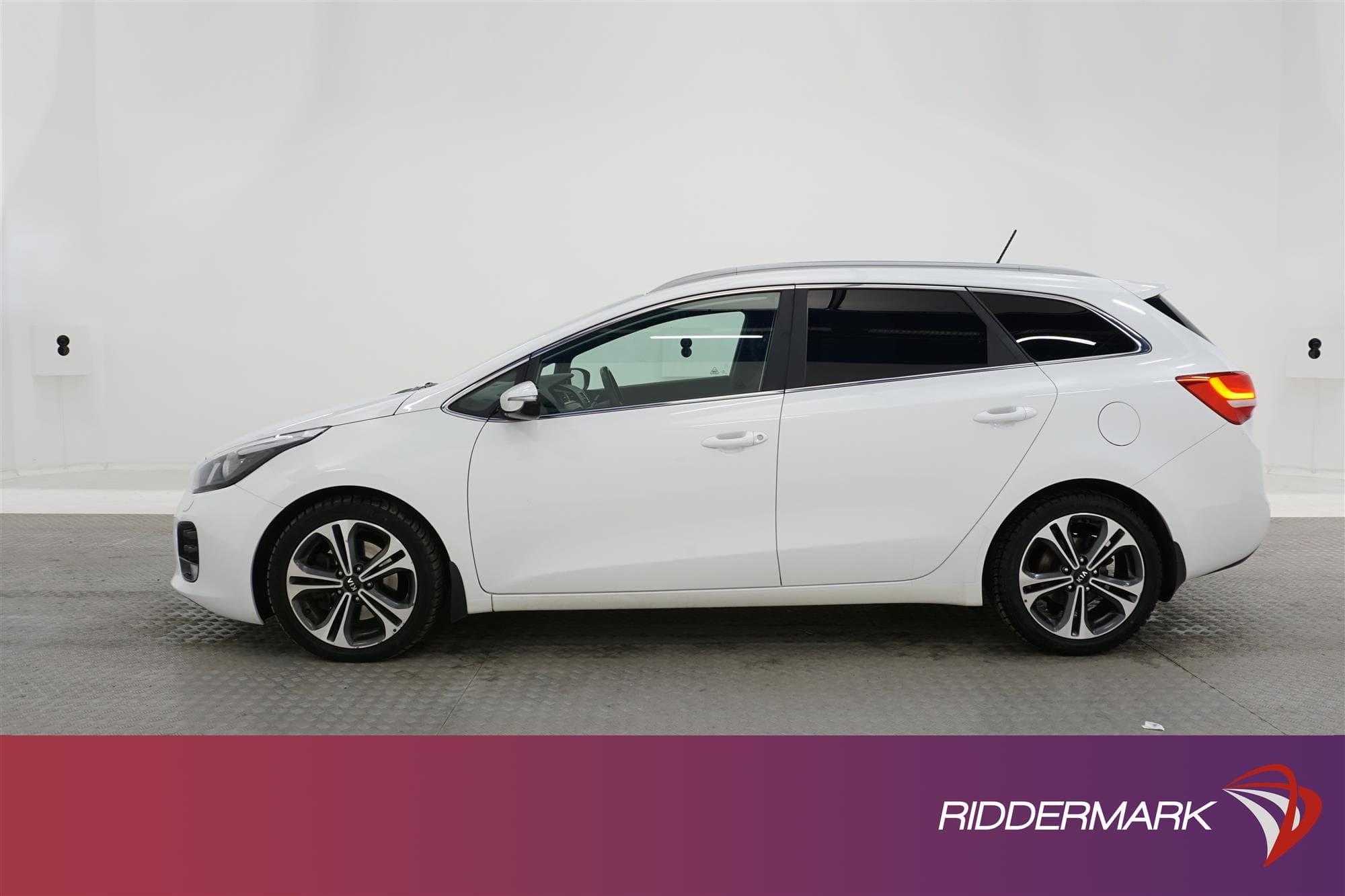 Kia Ceed SW 1.6 CRDi 136hk GT Line Backkamera 0,44L/mil