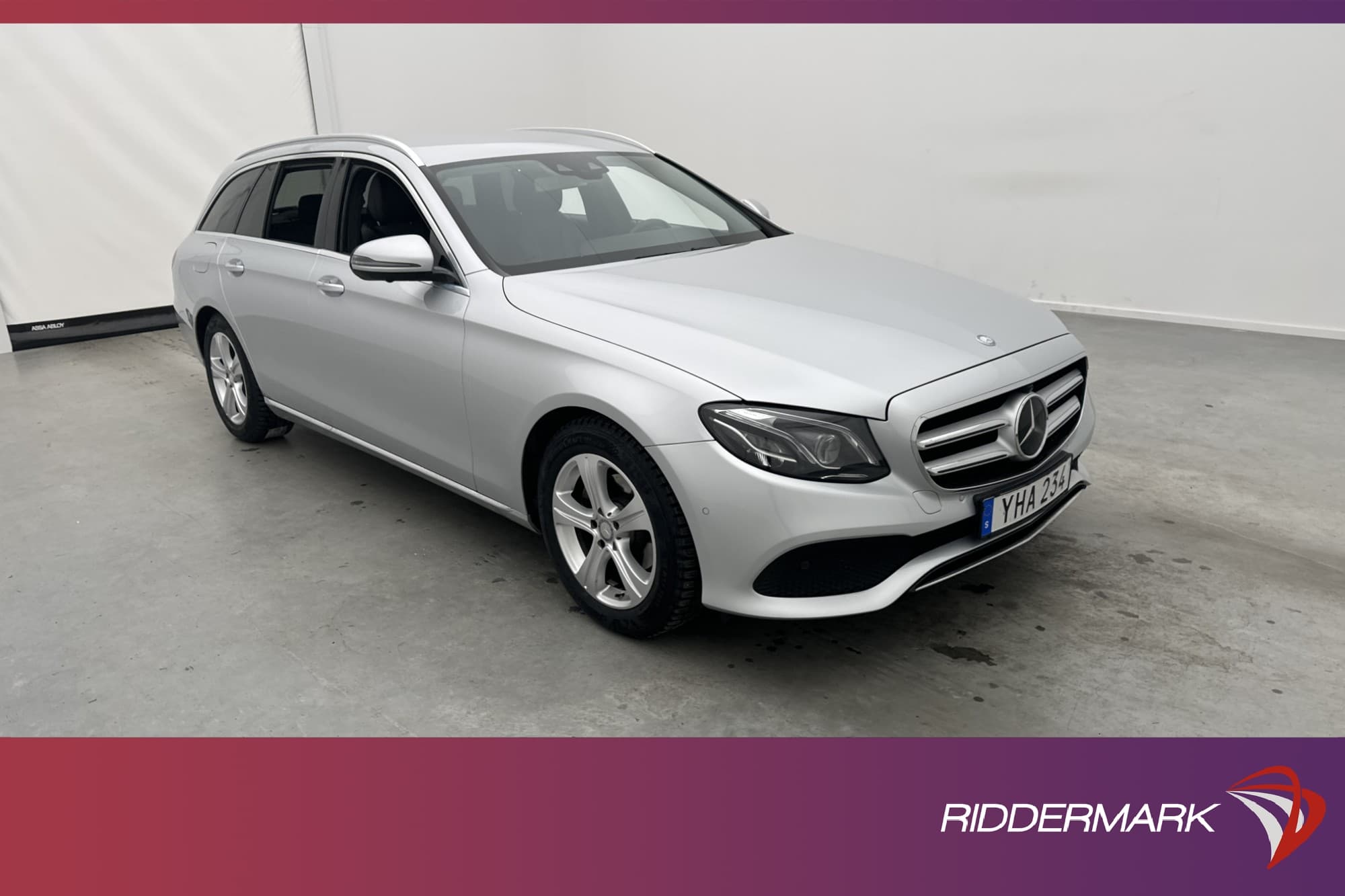 Mercedes-Benz E 220 d Avantgarde 360° Navi Drag Ambient