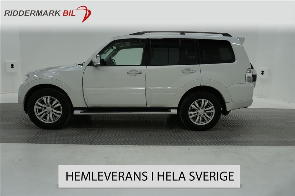 Mitsubishi Pajero Wagon 3.2 DI-D 7-sits Pano D-Värm Skinn 