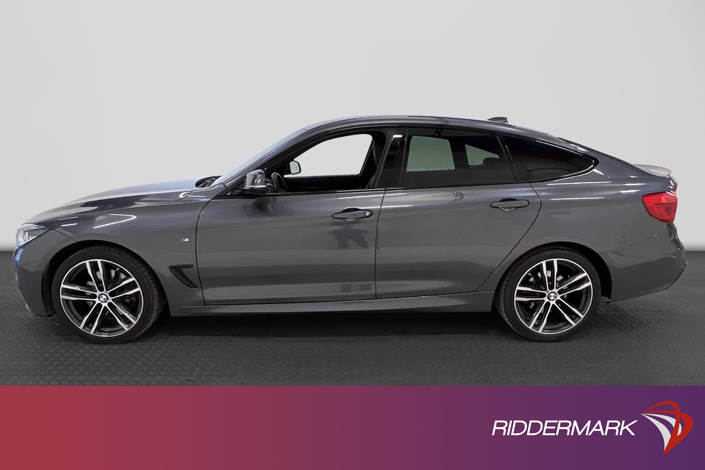 BMW 330i xDrive Gran Turismo 252hk
