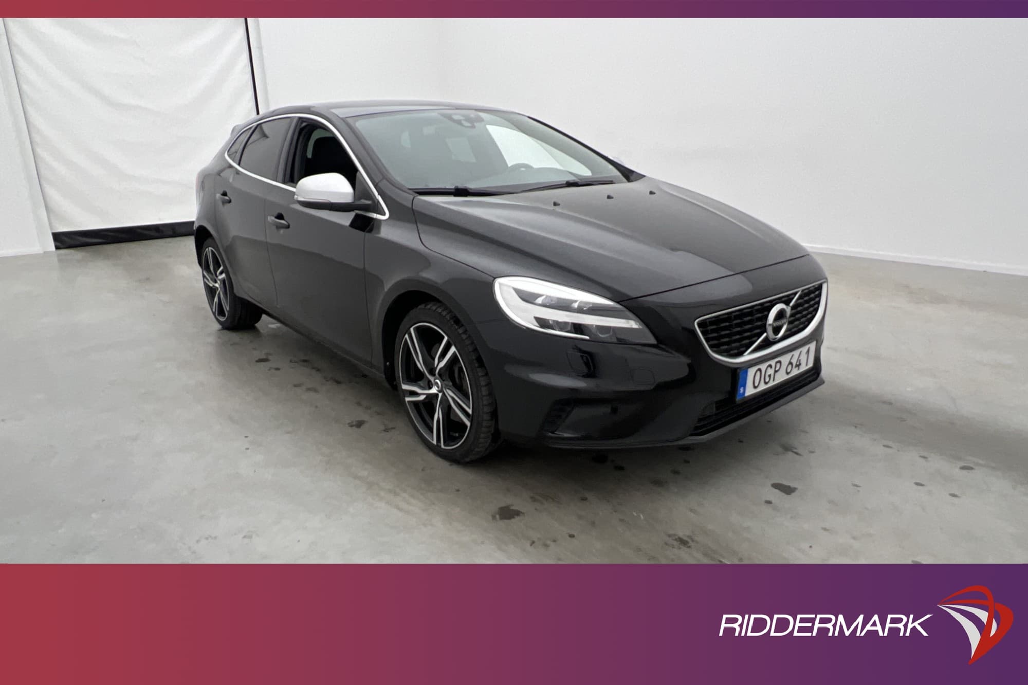 Volvo V40 D4 190hk R-Design VOC Värm Pano Sensorer Navi