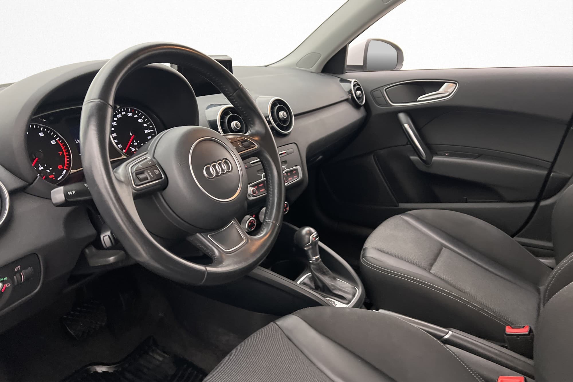 Audi A1 Sportback 1.0 TFSI 95hk S-Line Halvskinn 0.45l/Mil