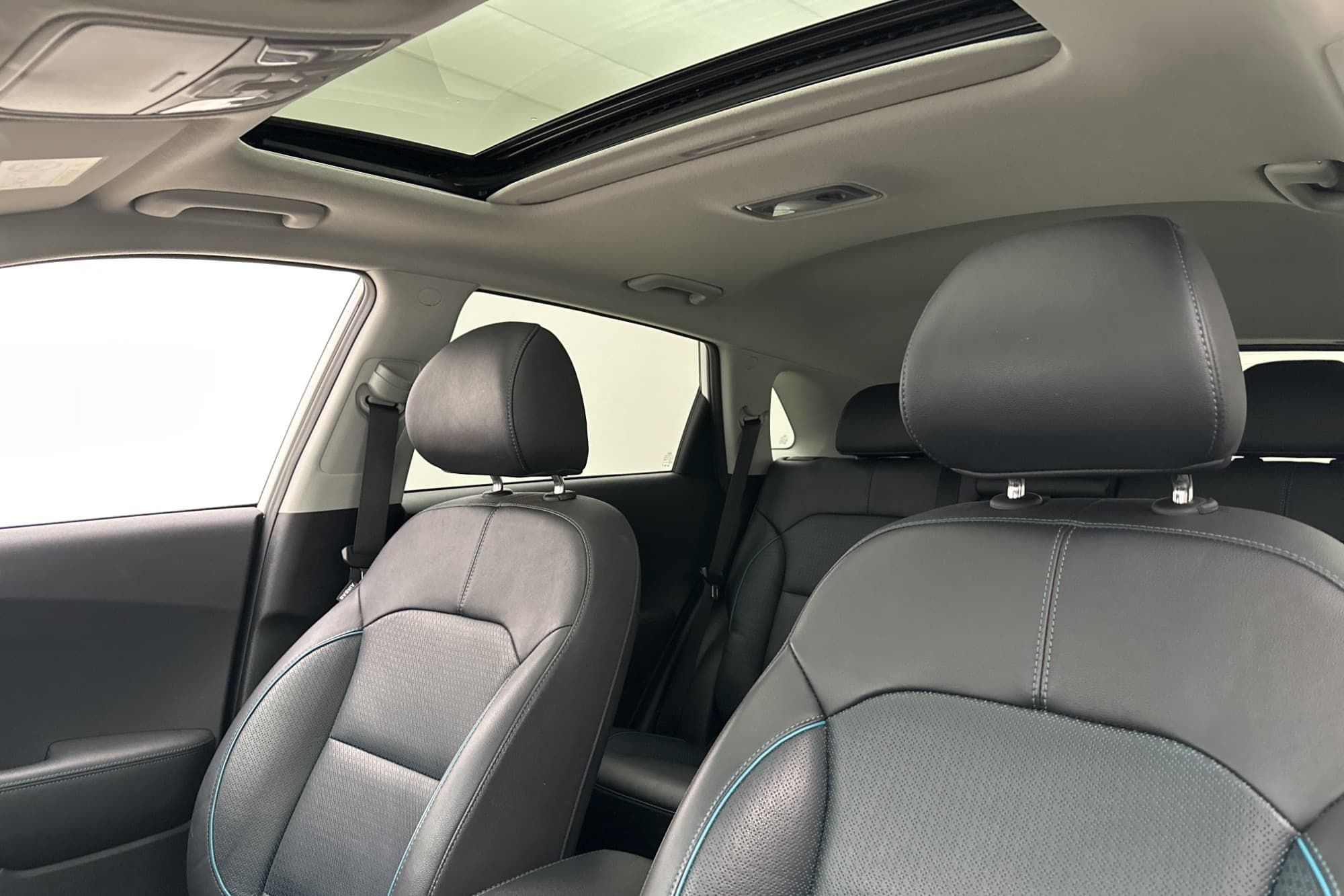 Kia e-Niro 64 kWh Advance Plus Tech Taklucka JBL Kamera